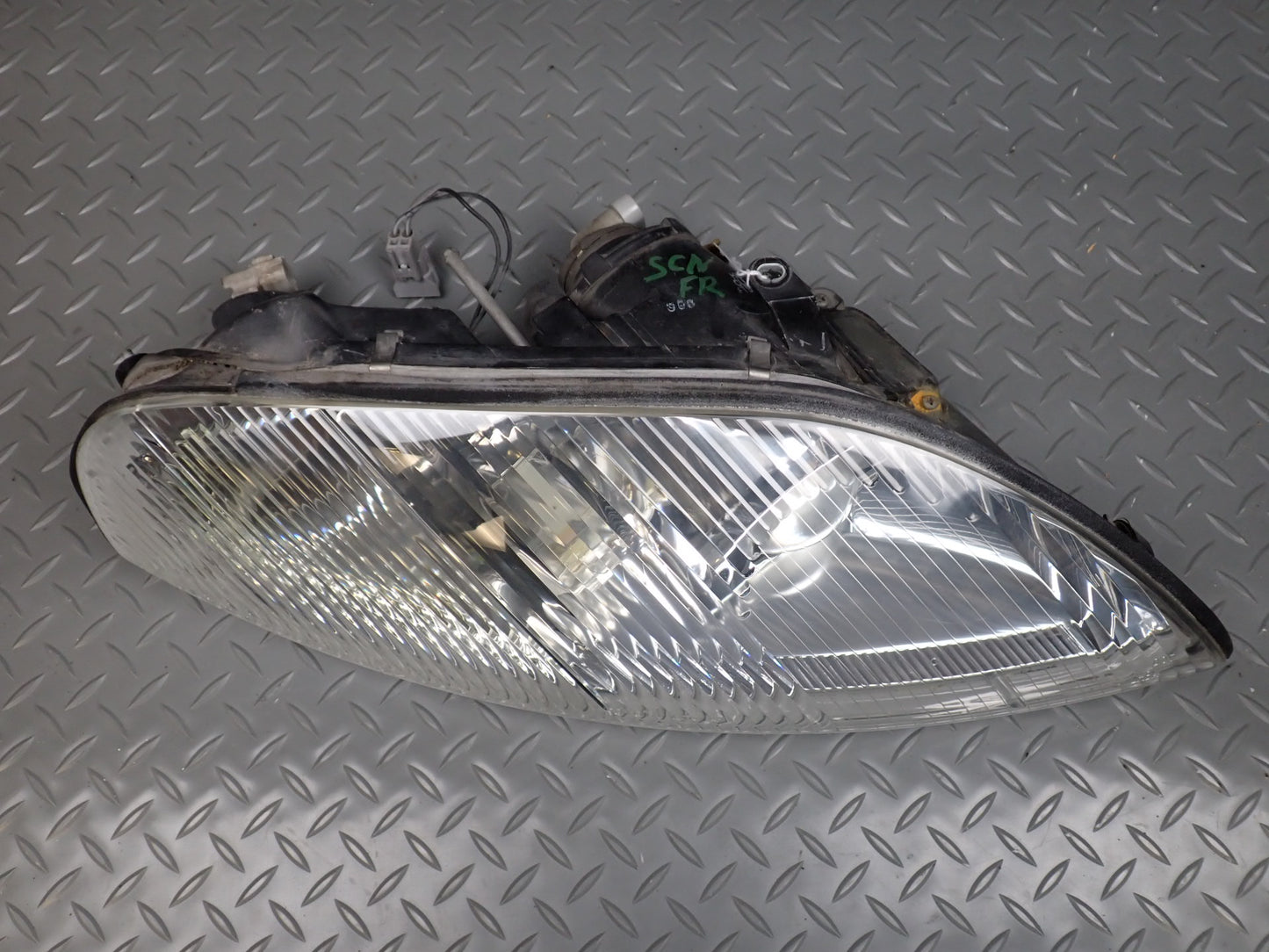97-98 Lexus JZZ31L SC400 SC300 Front Right Outer Halogen Headlight Lamp OEM