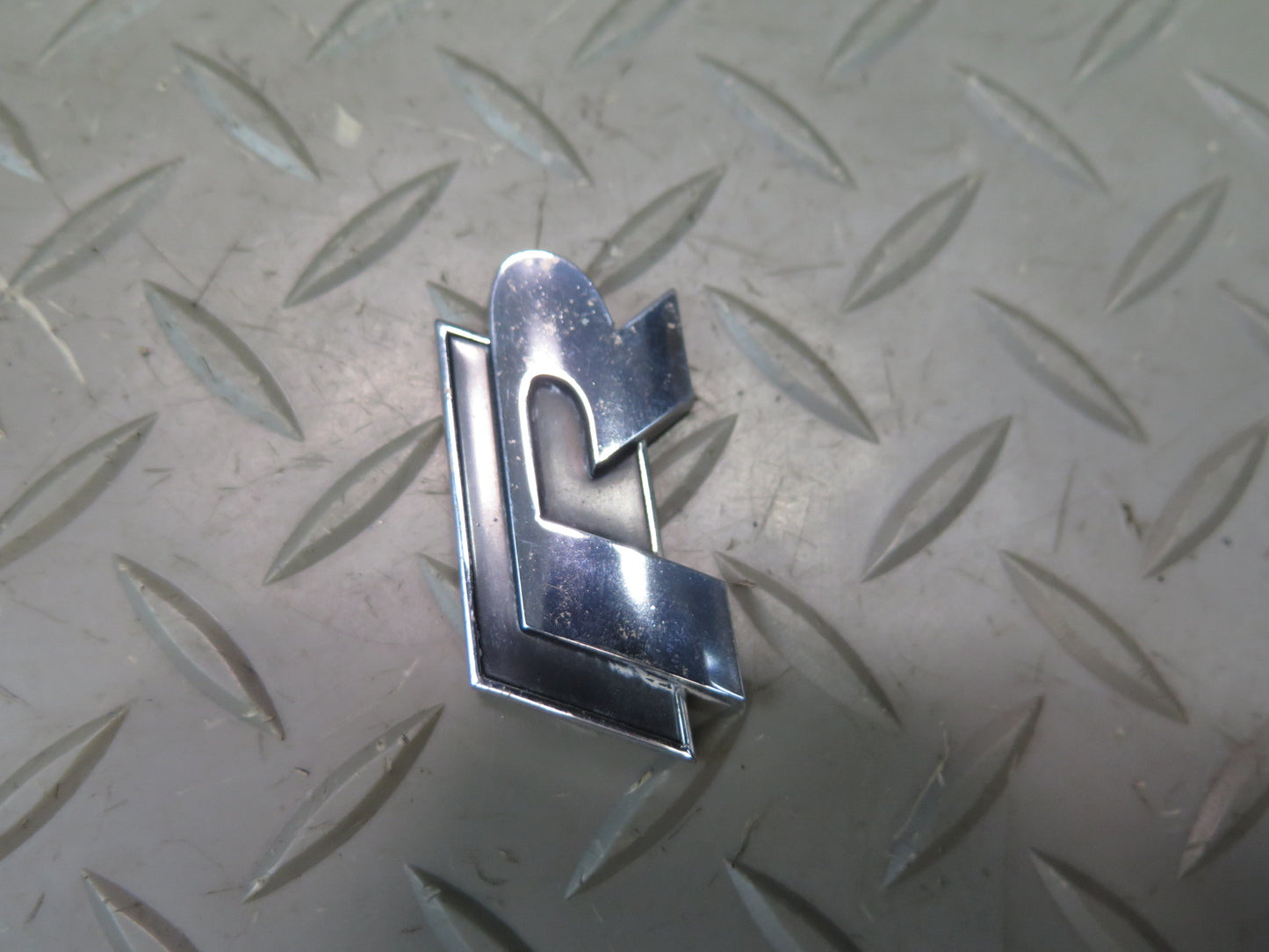 12-13 VW Golf MK6 R Rear Trunk Lid Emblem Logo Badge Symbol Chrome OEM