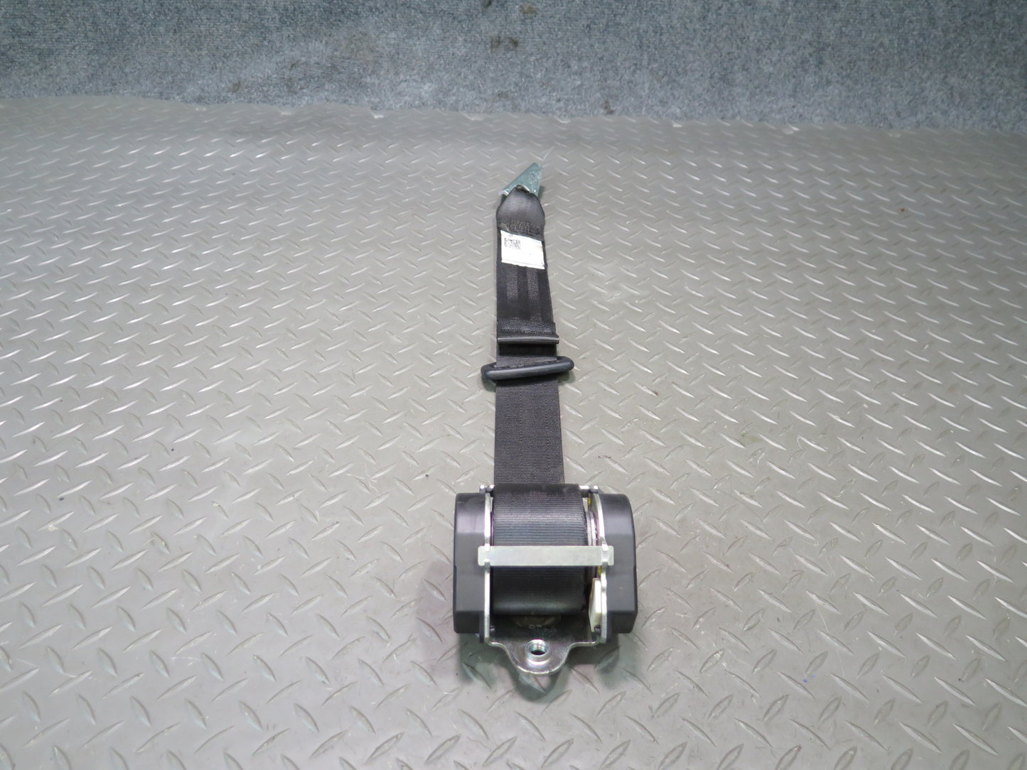 12-13 VOLKSWAGEN VW GOLF R MK6 REAR LEFT RIGHT SIDE SEATBELT RETRACTOR SET OEM
