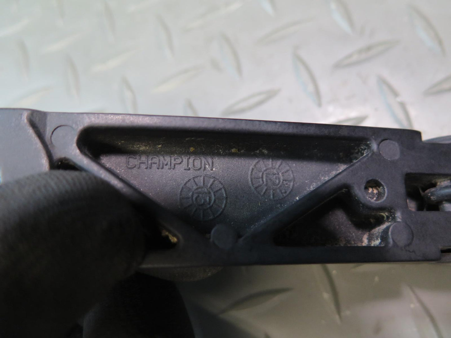 12-13 VW Golf GTI R MK6 Set of 2 Front Left & Right Wiper Arm OEM