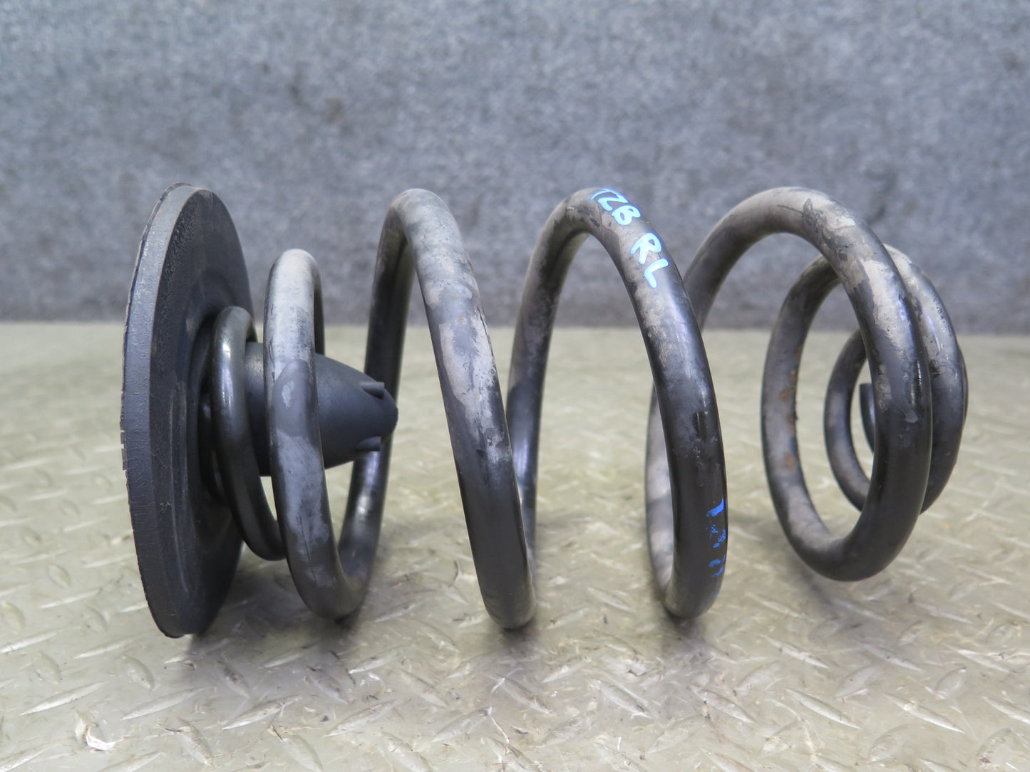 95-99 BMW E36 318ti Compact Set of 2 Rear Left & Right Coil Spring OEM