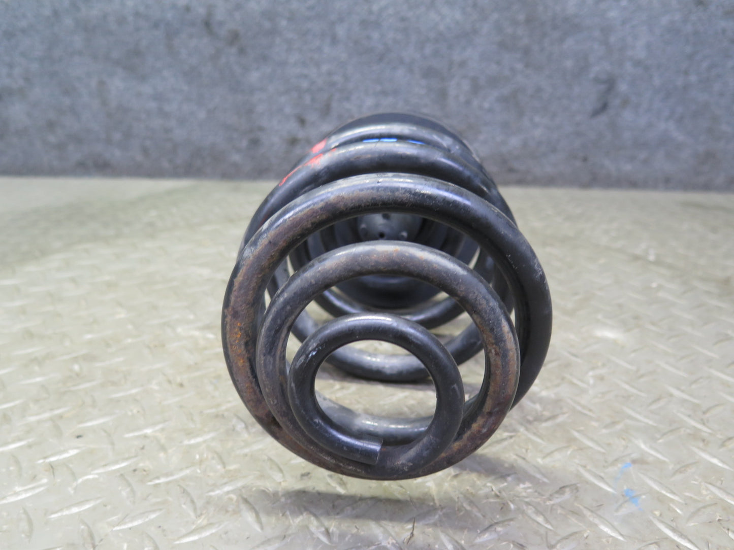 95-99 BMW E36 318ti Compact Set of 2 Rear Left & Right Coil Spring OEM