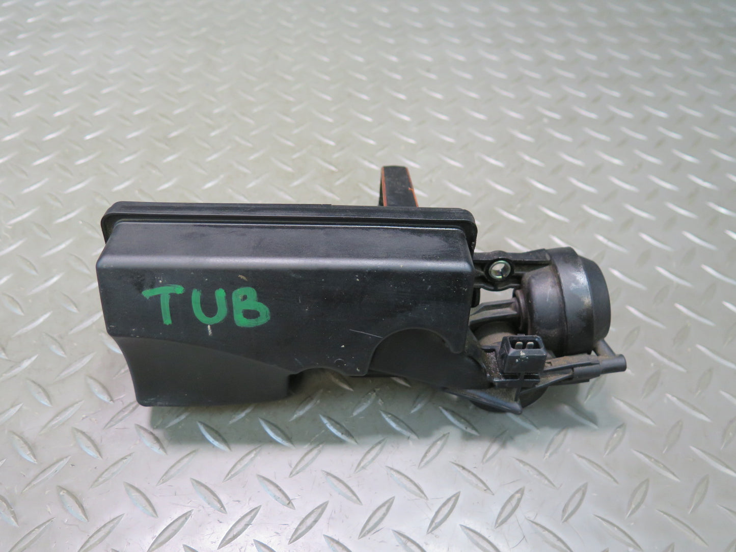 01-06 BMW E46 330ci Air Intake Manifold Flap Adjuster Valve Unit 7502275 OEM