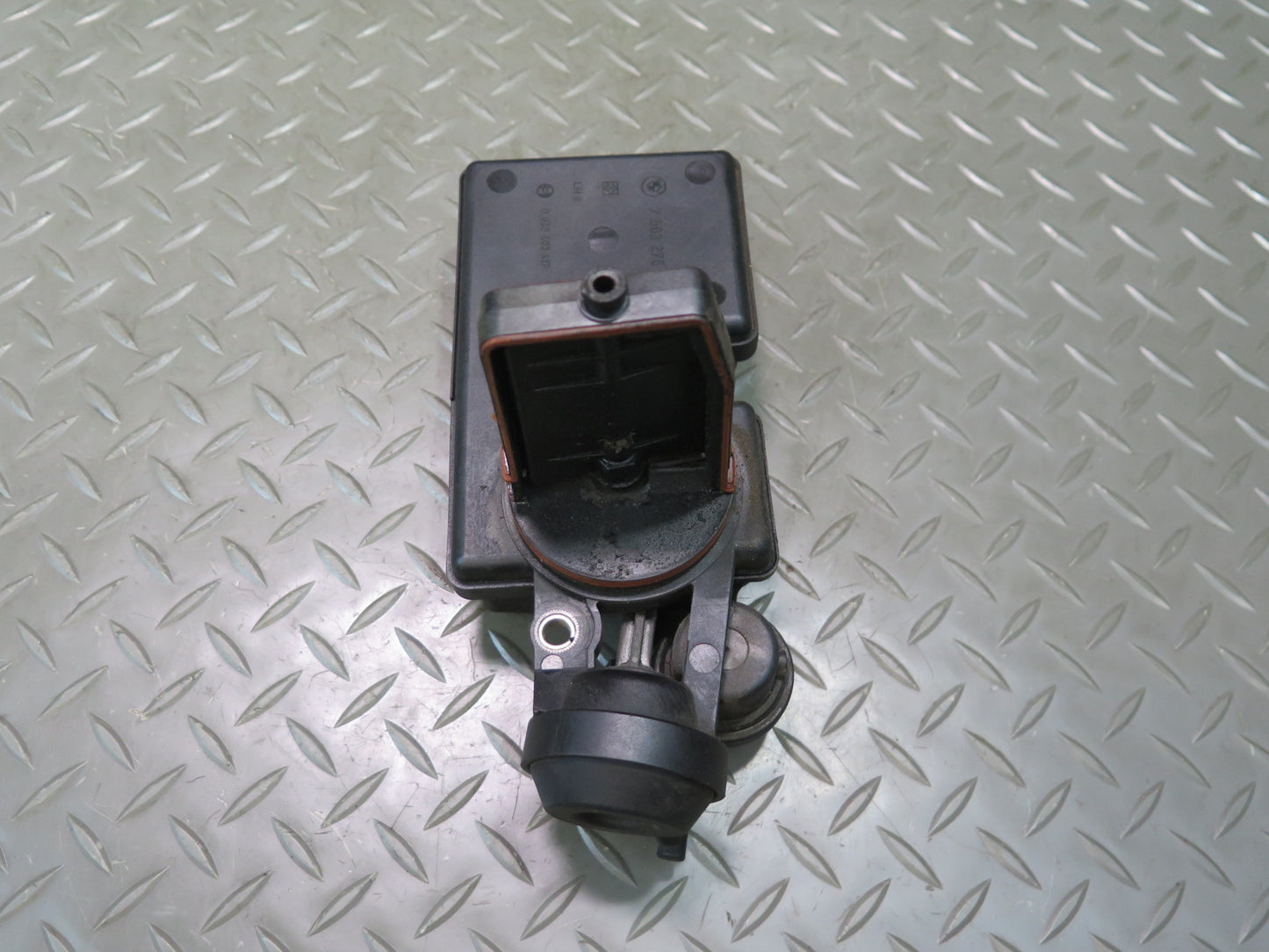 01-06 BMW E46 330ci Air Intake Manifold Flap Adjuster Valve Unit 7502275 OEM