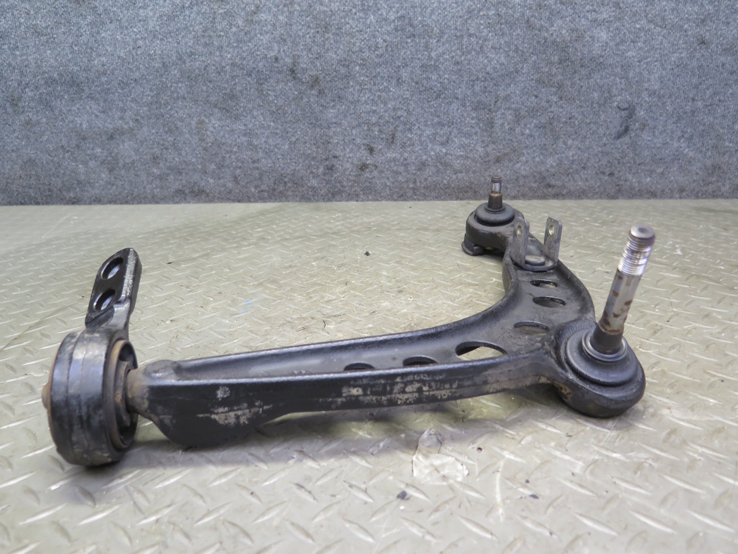 94-99 BMW E36 318i 318ti Front Left Suspension Lower Control Arm OEM