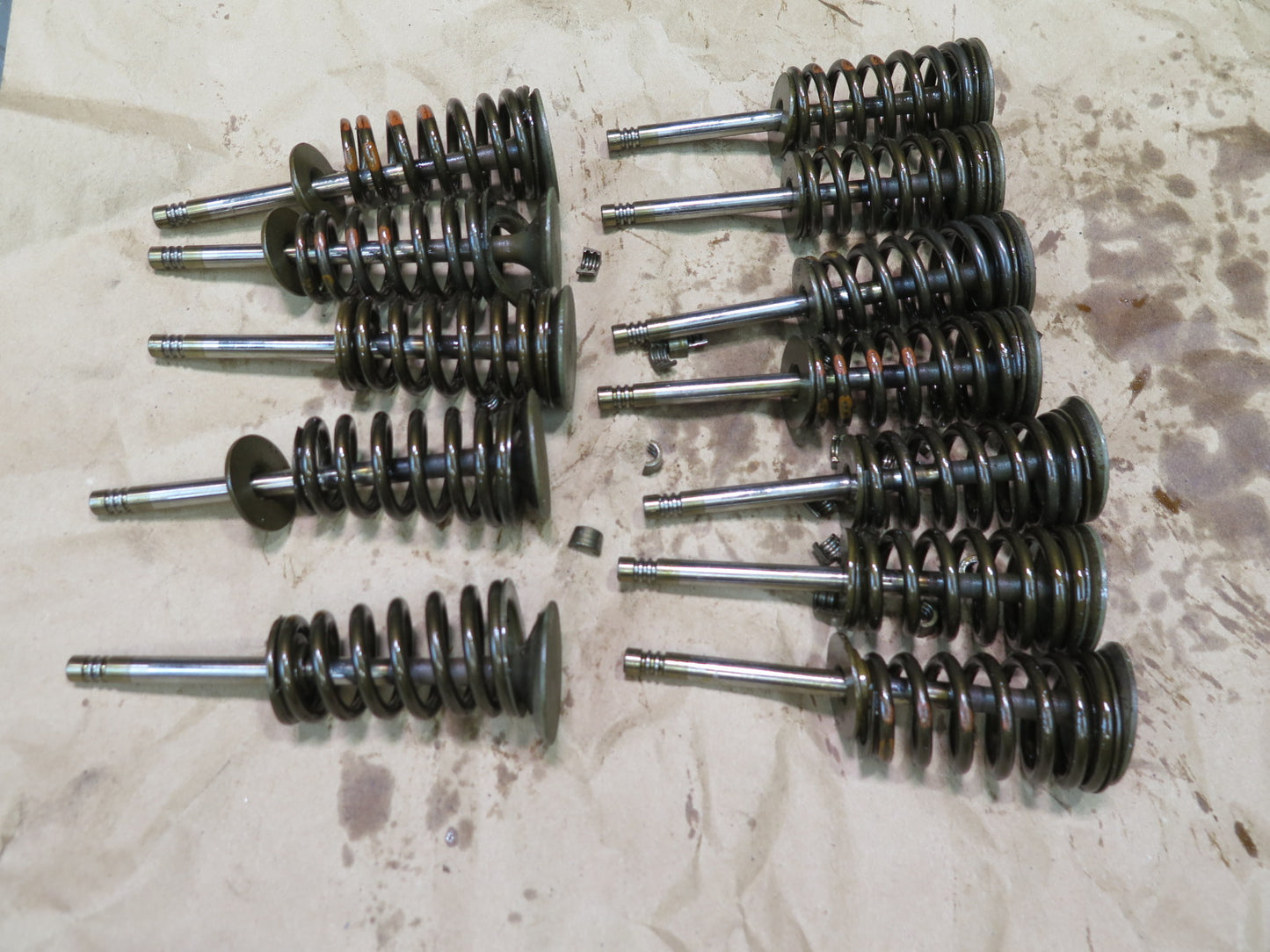 01-06 BMW E46 330ci 330i M54 Set of 12 Engine Motor Inlet Valve OEM
