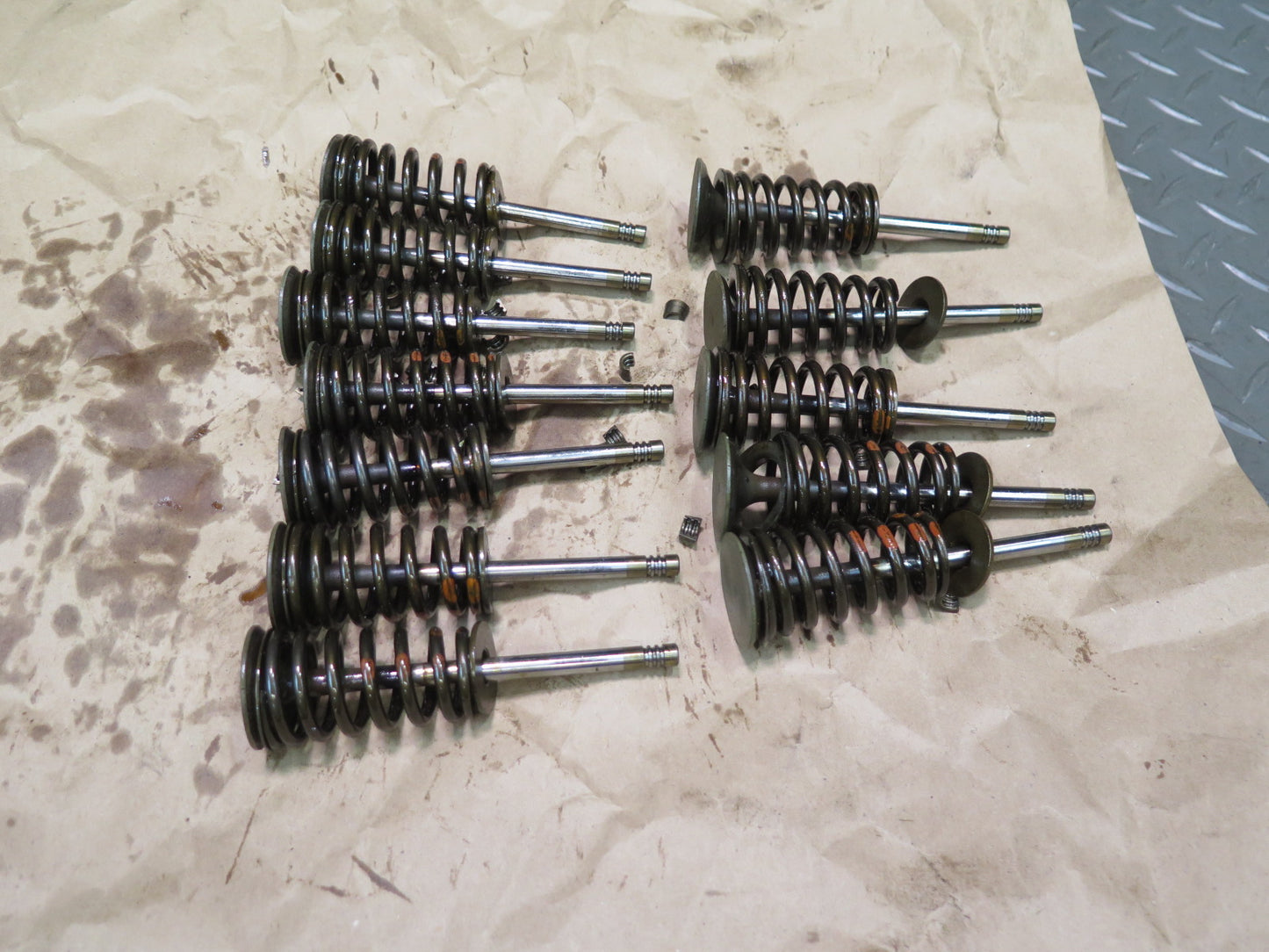 01-06 BMW E46 330ci 330i M54 Set of 12 Engine Motor Inlet Valve OEM