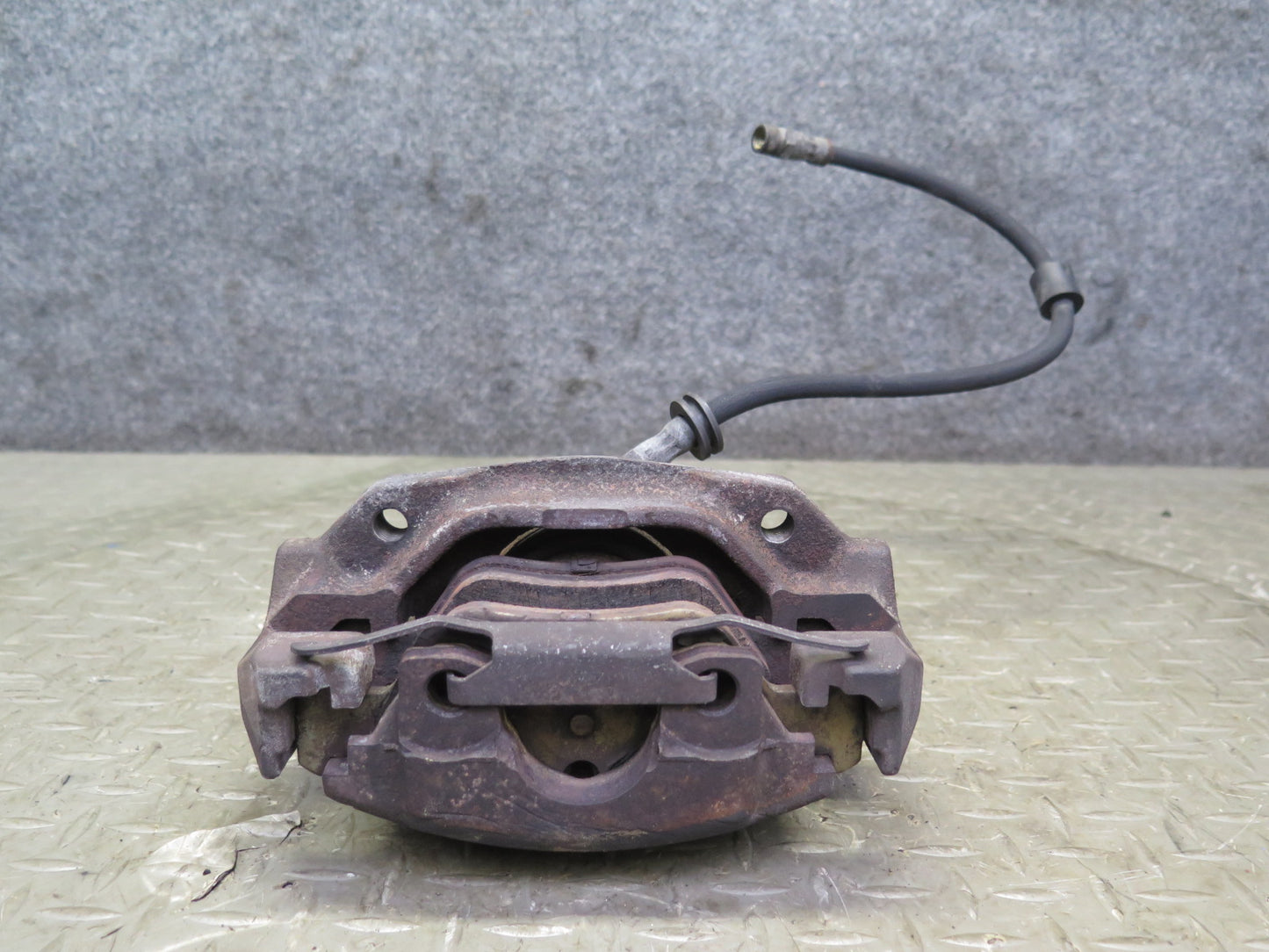 84-89 BMW E24 633CSI 635CSI Set of 2 Front Left & Right Brake Caliper 115K OEM