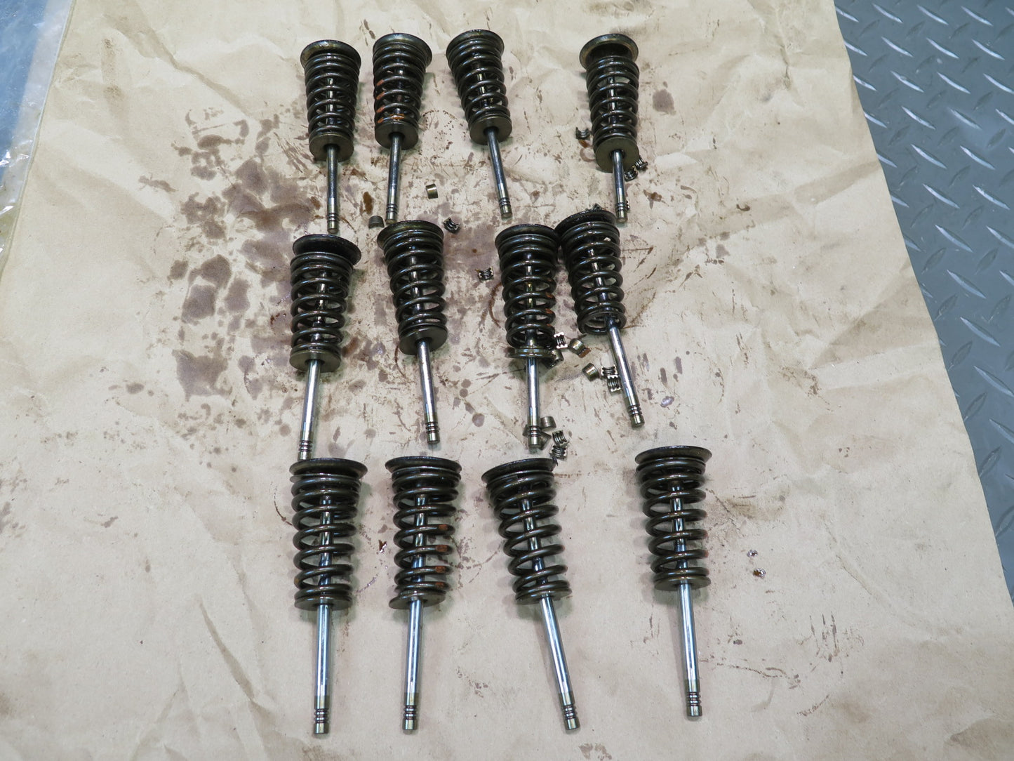 01-06 BMW E46 330ci 330i M54 Set of 12 Engine Motor Outlet Exhaust Valve OEM