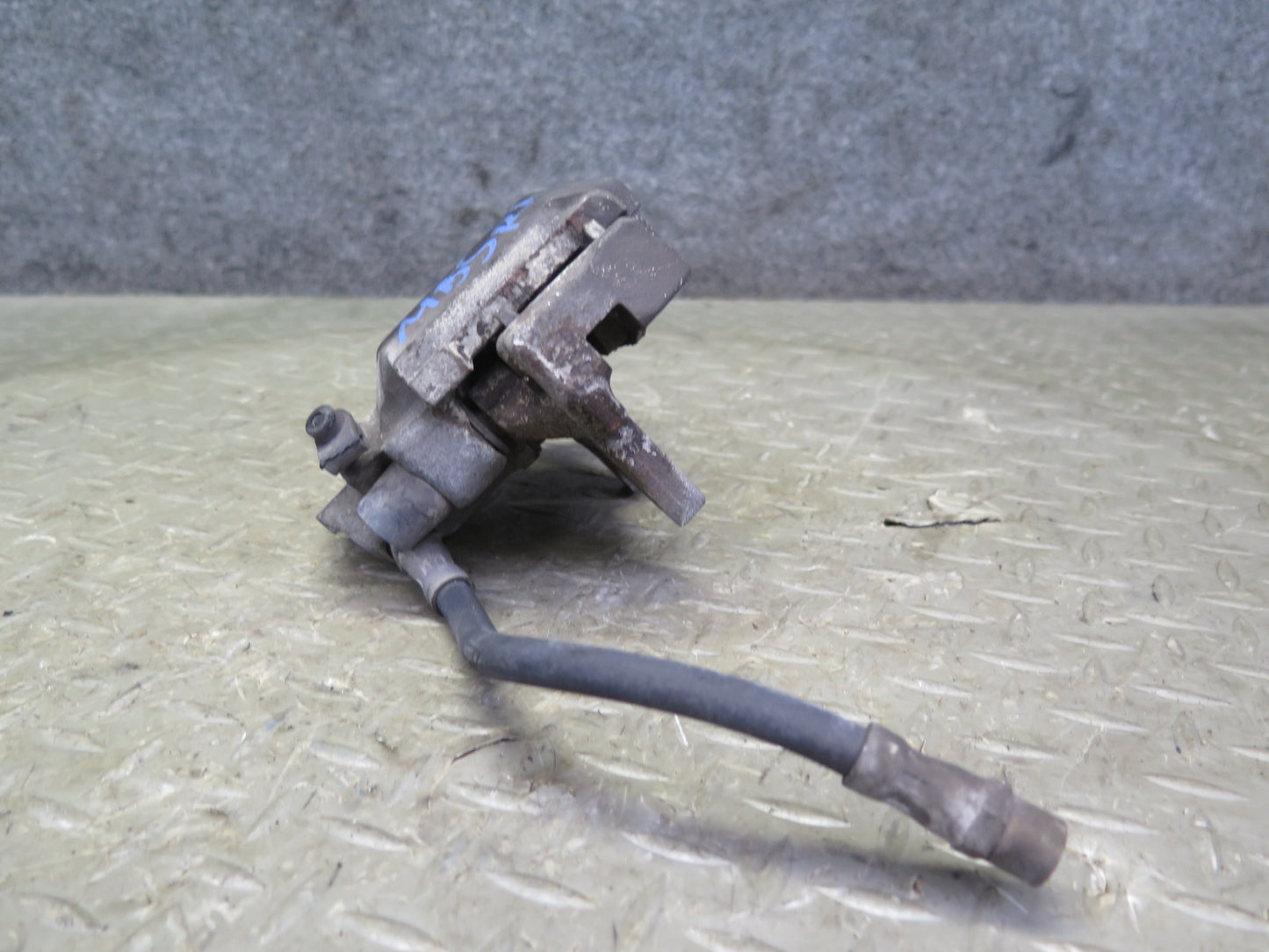 83-89 BMW E24 633CSI 635CSI Set of 2 Rear Left & Right Brake Caliper 115K OEM