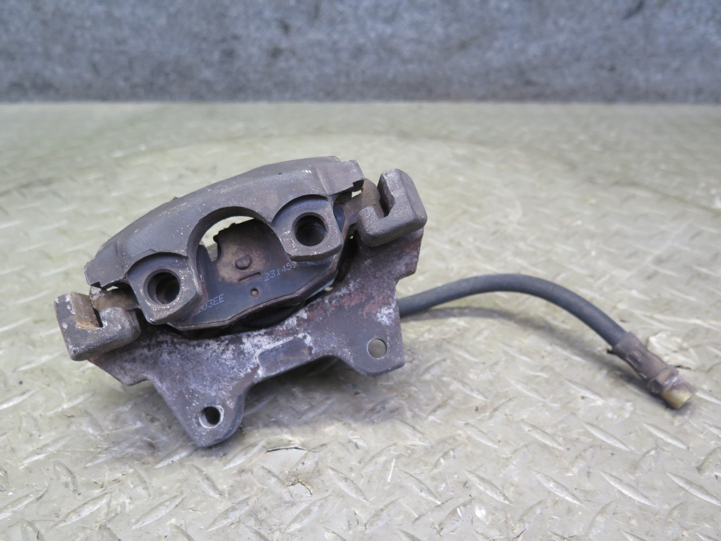 83-89 BMW E24 633CSI 635CSI Set of 2 Rear Left & Right Brake Caliper 115K OEM