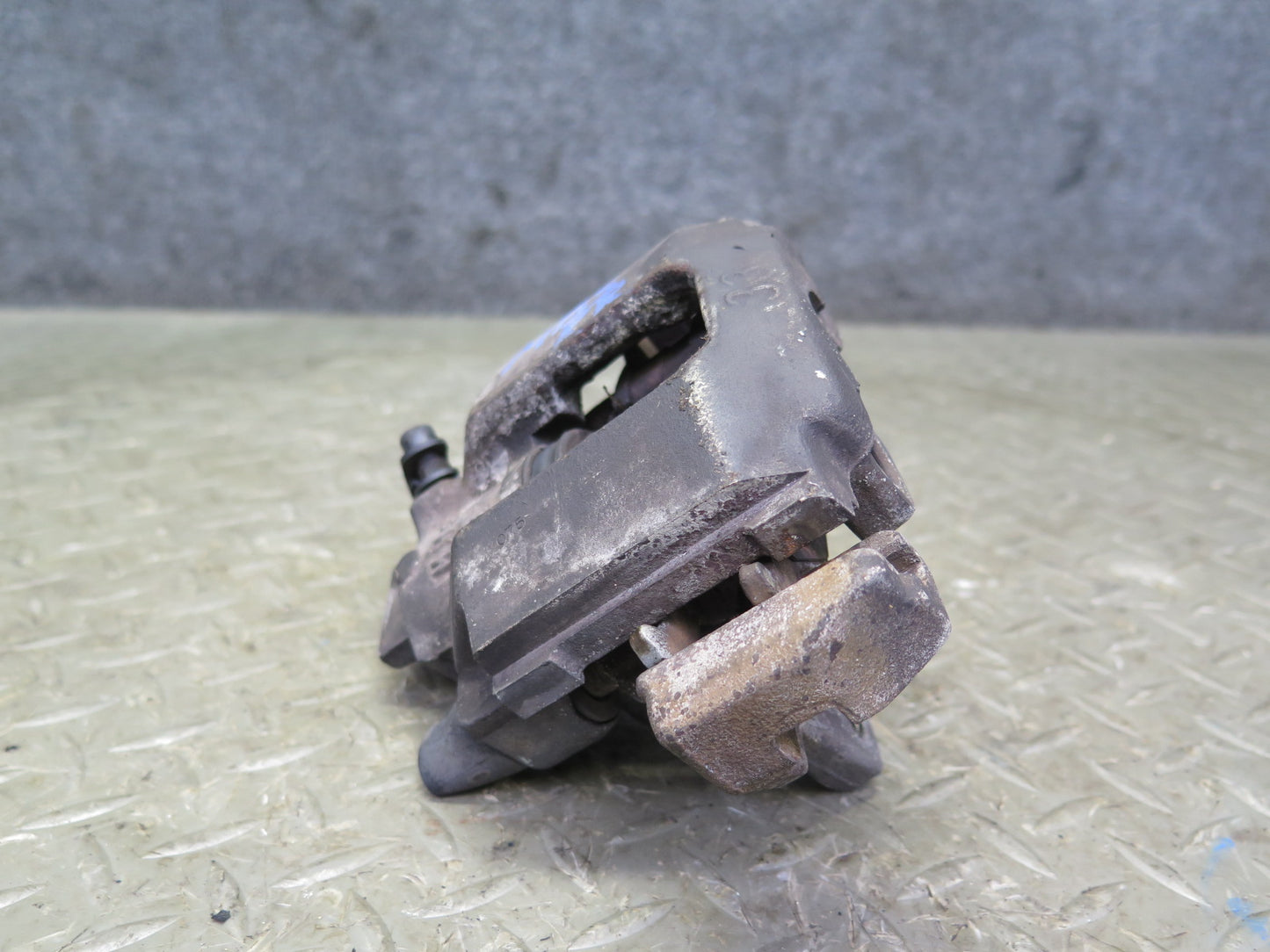 83-89 BMW E24 633CSI 635CSI Set of 2 Rear Left & Right Brake Caliper 115K OEM