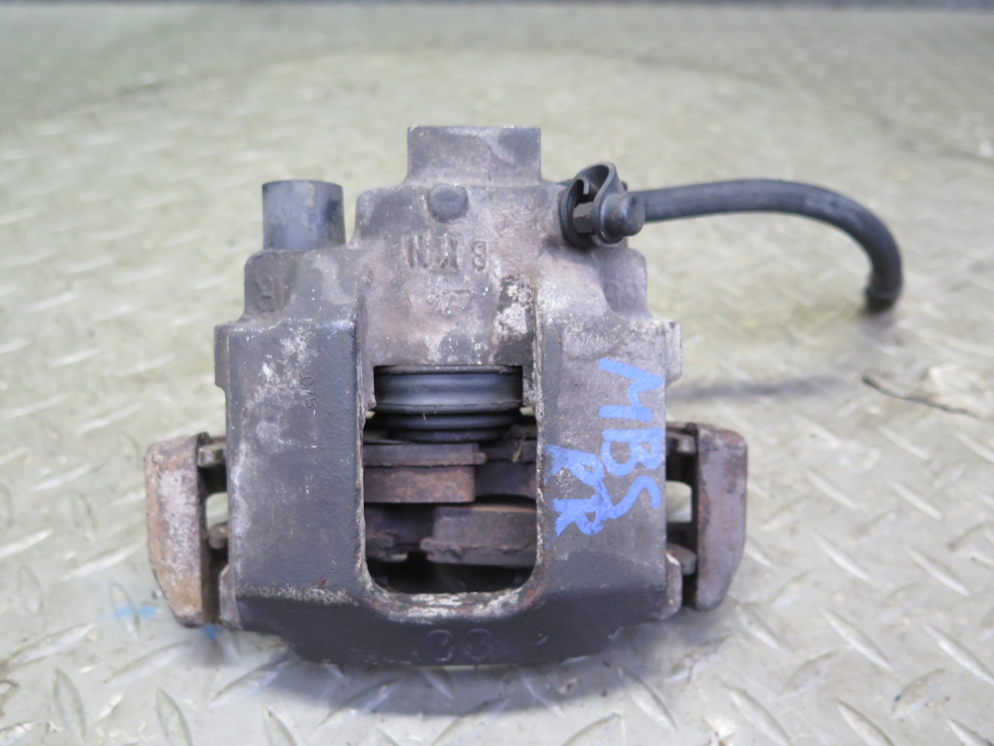 83-89 BMW E24 633CSI 635CSI Set of 2 Rear Left & Right Brake Caliper 115K OEM