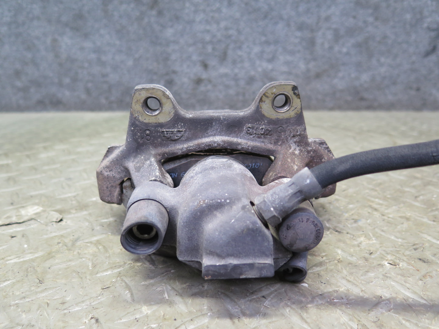 83-89 BMW E24 633CSI 635CSI Set of 2 Rear Left & Right Brake Caliper 115K OEM