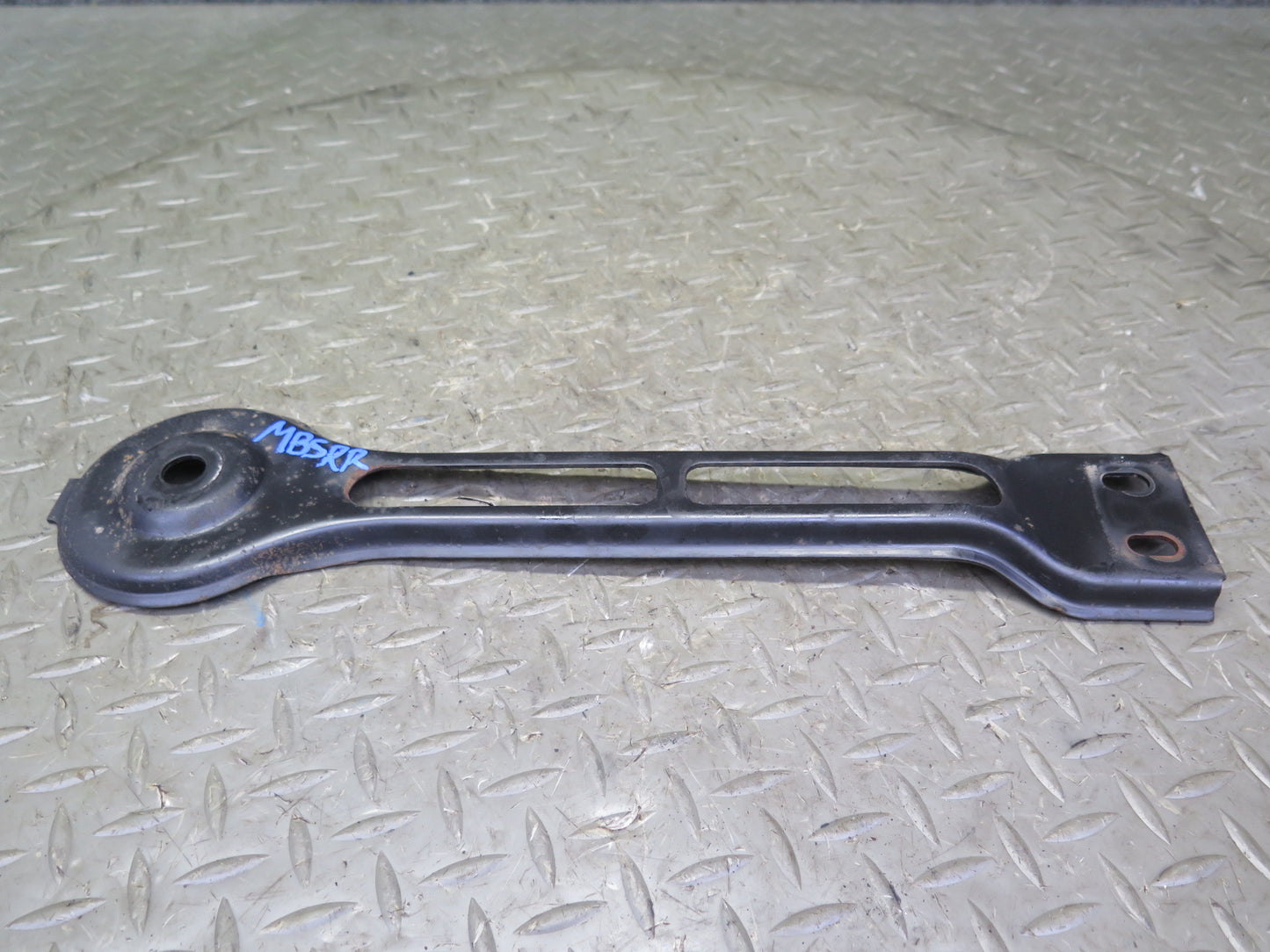 83-89 BMW E24 633CSI 635CSI Rear Left & Right Axle Subframe Push Rod Set OEM