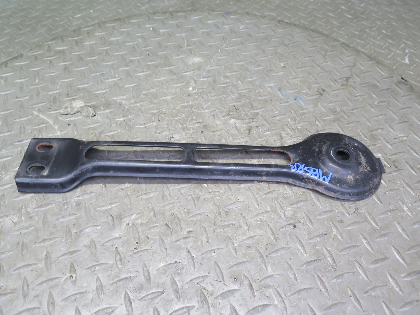 83-89 BMW E24 633CSI 635CSI Rear Left & Right Axle Subframe Push Rod Set OEM