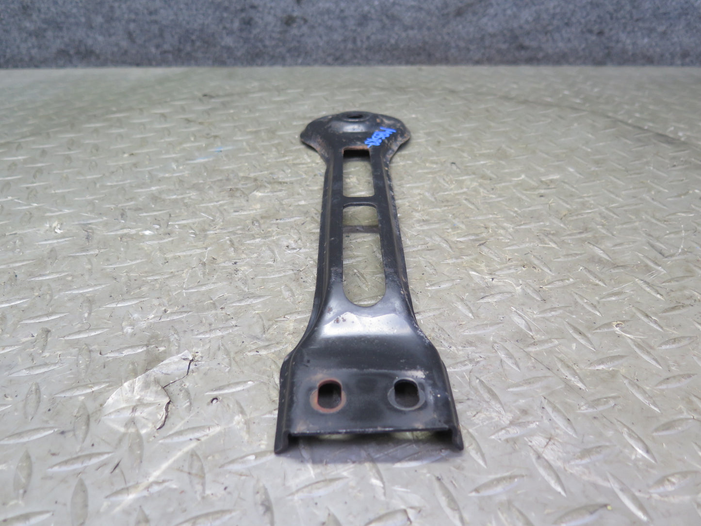 83-89 BMW E24 633CSI 635CSI Rear Left & Right Axle Subframe Push Rod Set OEM