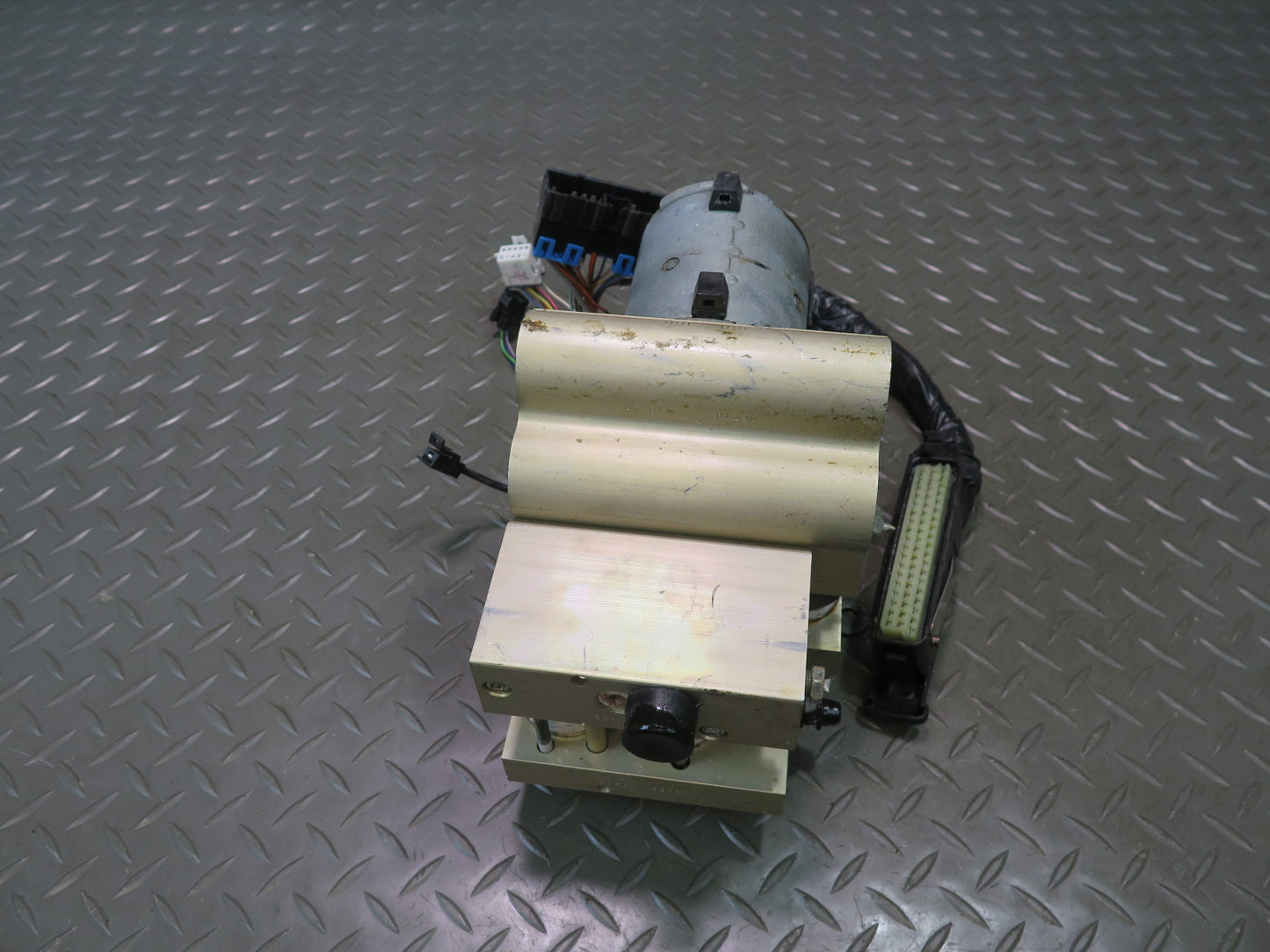 92-94 Chevrolet Corvette C4 Anti Lock Brake ABS Pump Module Unit 41K Miles OEM