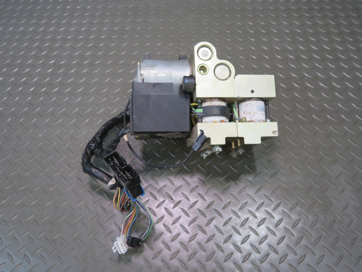 92-94 Chevrolet Corvette C4 Anti Lock Brake ABS Pump Module Unit 41K Miles OEM
