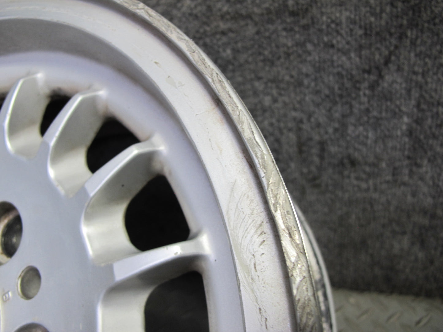 83-89 BMW E24 633CSI 635CSI Factory Alloy R14" Wheel Rim 14x6.5J ET22 OEM