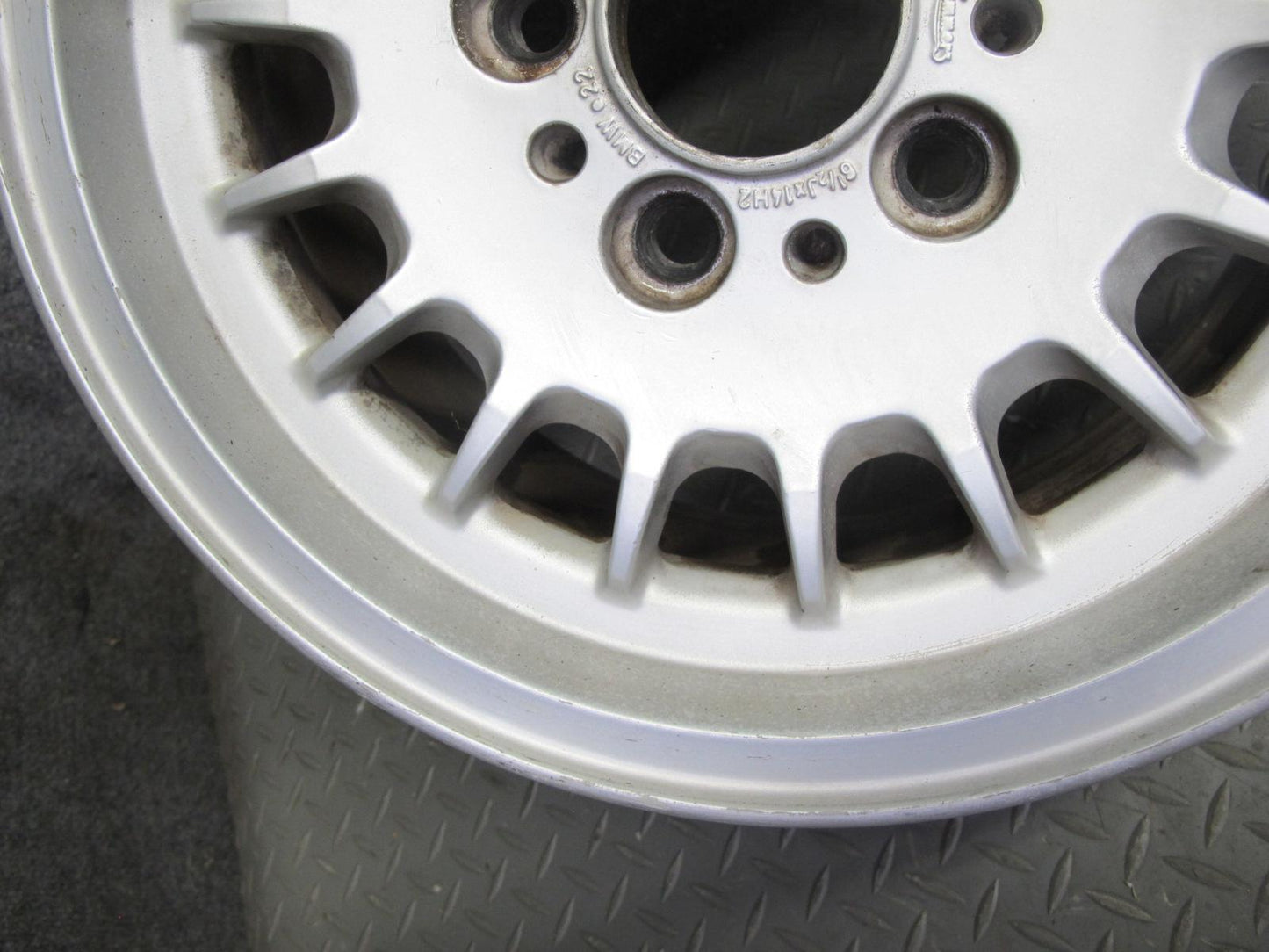 83-89 BMW E24 633CSI 635CSI Factory Alloy R14" Wheel Rim 14x6.5J ET22 OEM
