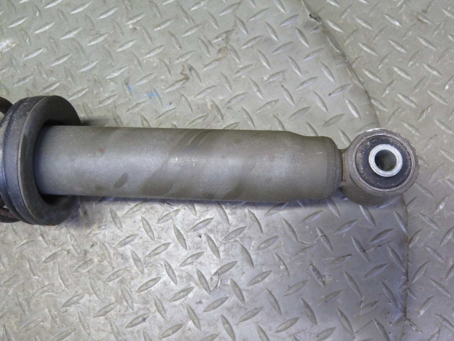 83-87 BMW E24 633CSI 635CSI Rear Left & Right Side Shock Strut Absorber Set OEM