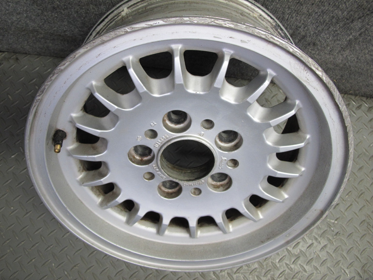 83-89 BMW E24 633CSI 635CSI Factory Alloy R14" Wheel Rim 14x6.5J ET22 OEM