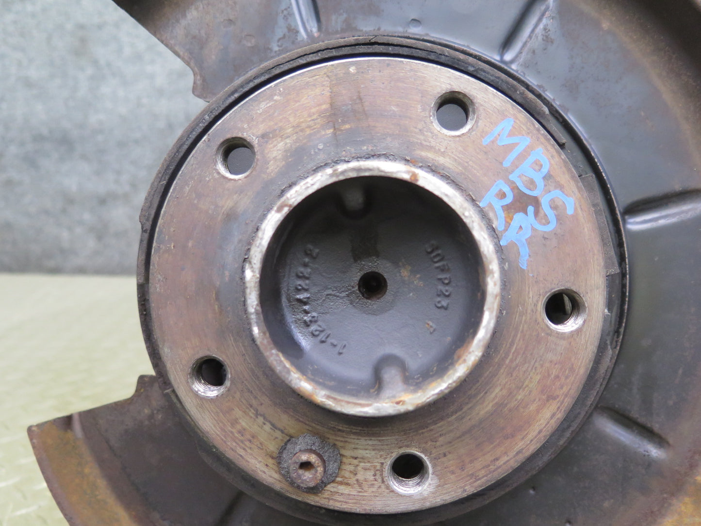 83-89 BMW 633CSI Rear Right Trailing Arm Spindle Knuckle Wheel Hub Bearing OEM