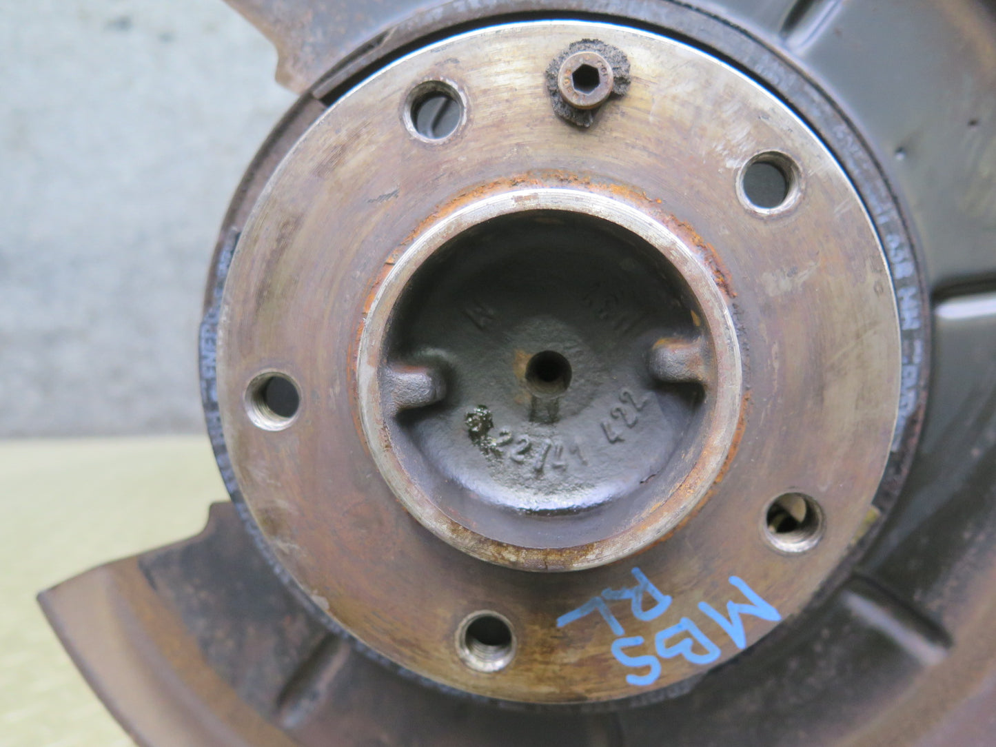 83-89 BMW 633CSI Rear Left Trailing Arm Spindle Knuckle Wheel Hub Bearing OEM