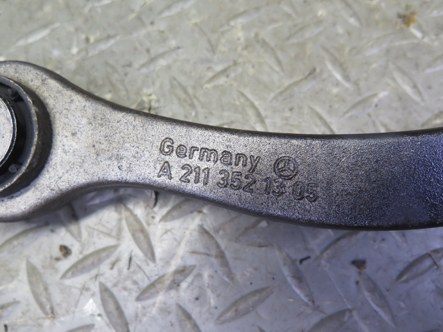 03-08 Mercedes R230 SL55 AMG Set of 3 Rear Right Upper & Lower Control Arm OEM