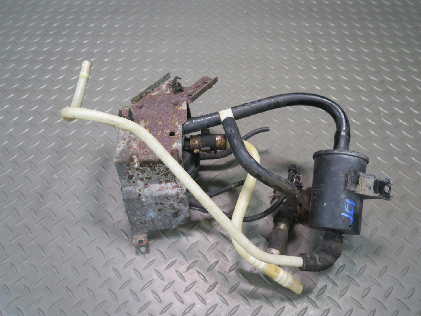 01-03 VW Eurovan T4 2.8L Leak Detection Pump w Valve 7D0906271A Set OEM