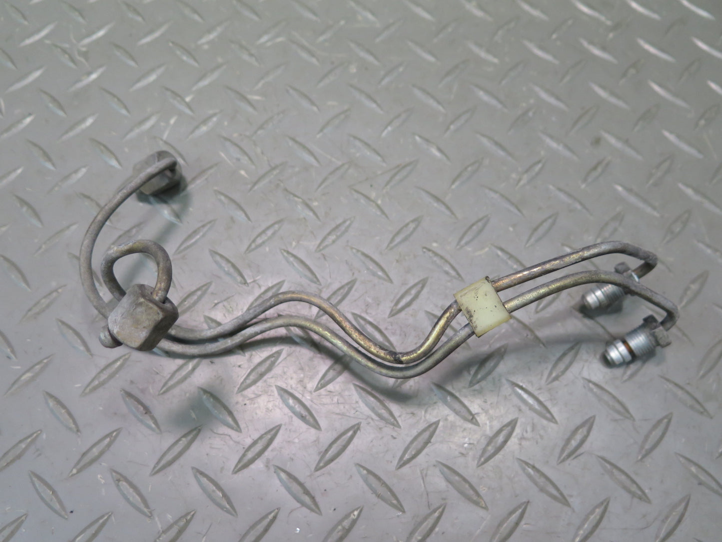 81-85 Mercedes R107 380SL M116 Left Fuel Injector Pipe Line Set w Valve Set OEM
