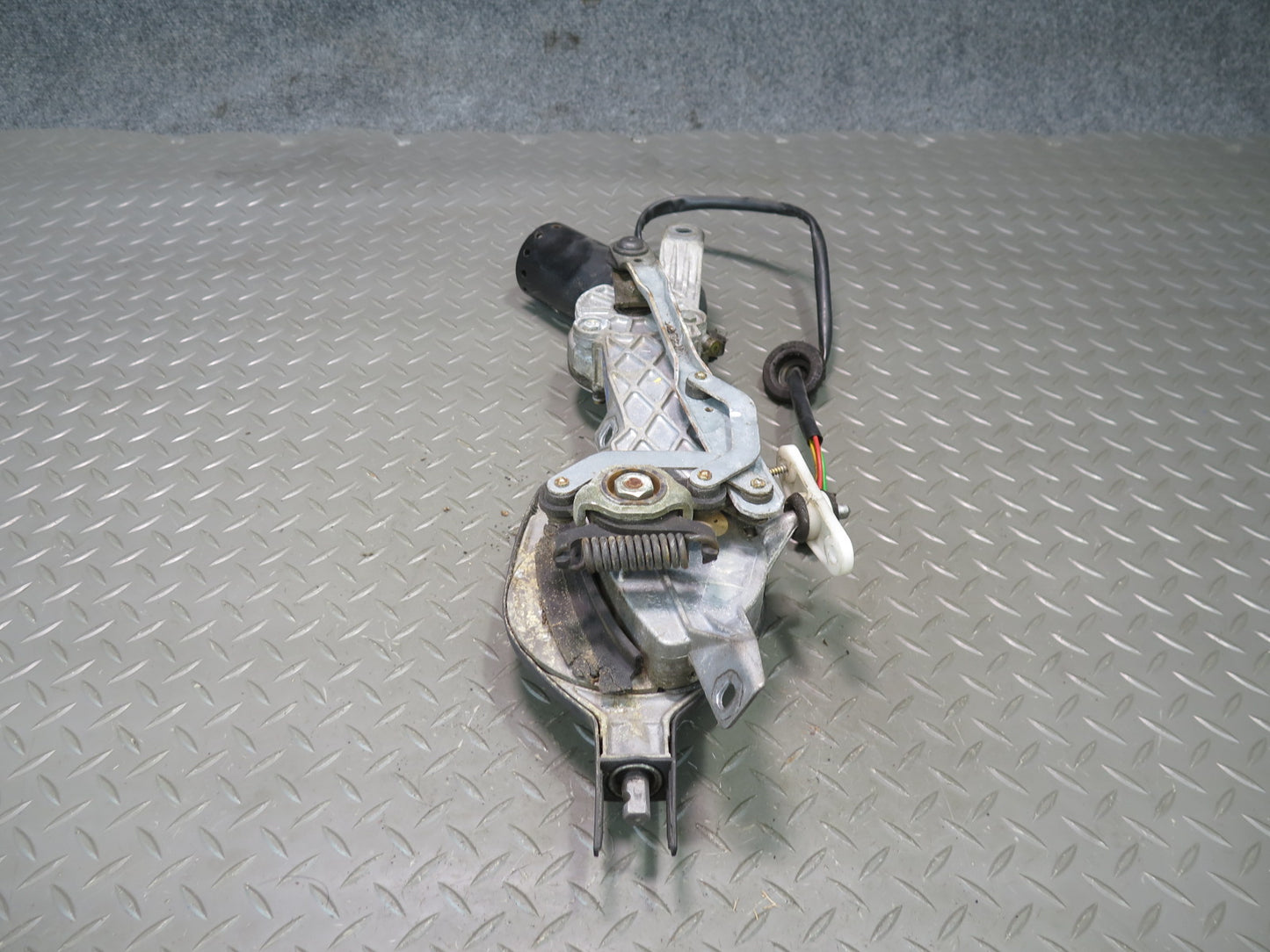 94-02 Mercedes R129 Sl-class Windshield Wiper Transmission  Linkage w Motor OEM