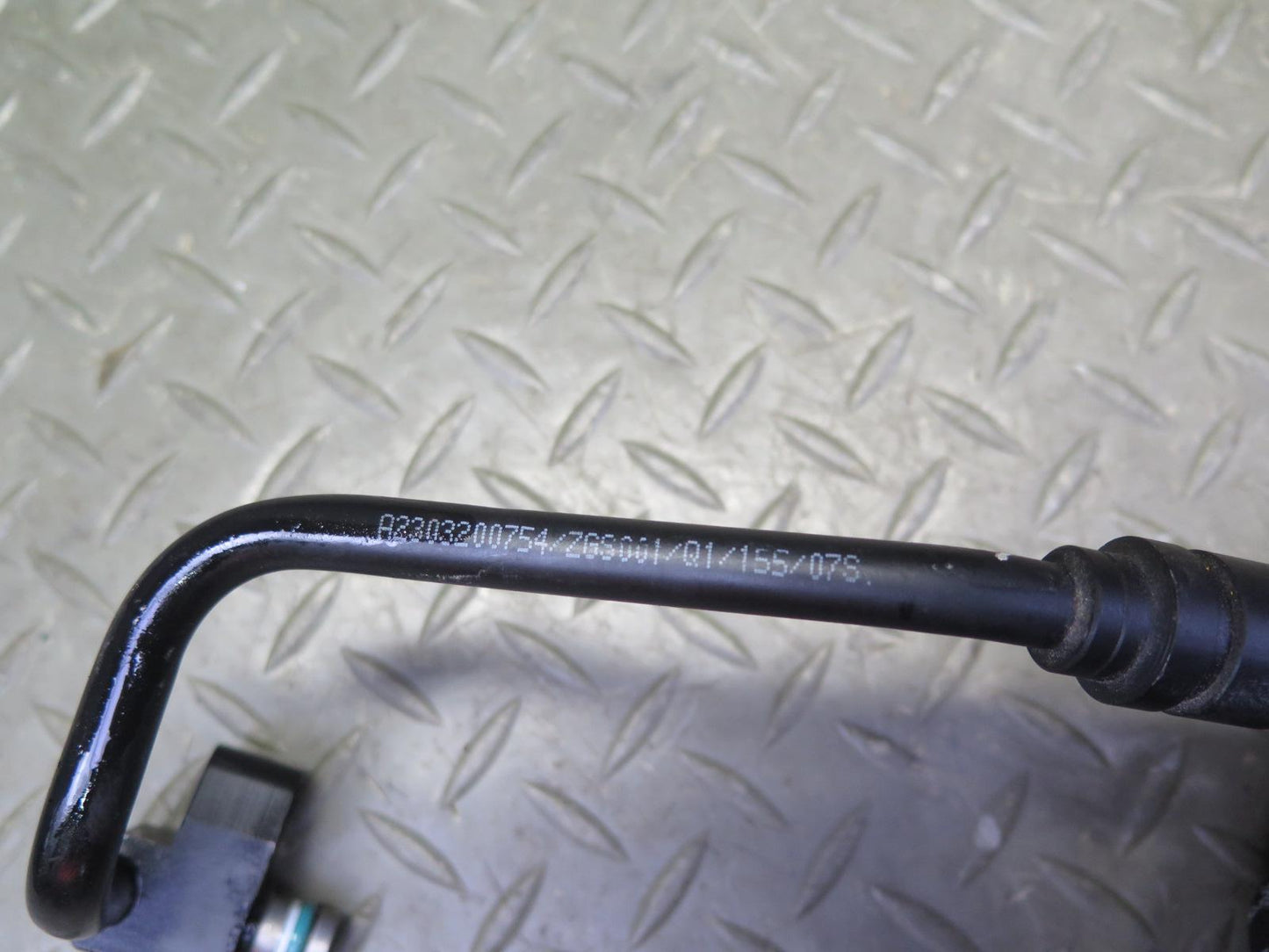 07-12 Mercedes R230 Sl-class Rear Left ABC Hydraulic Suspension Line Pipe OEM