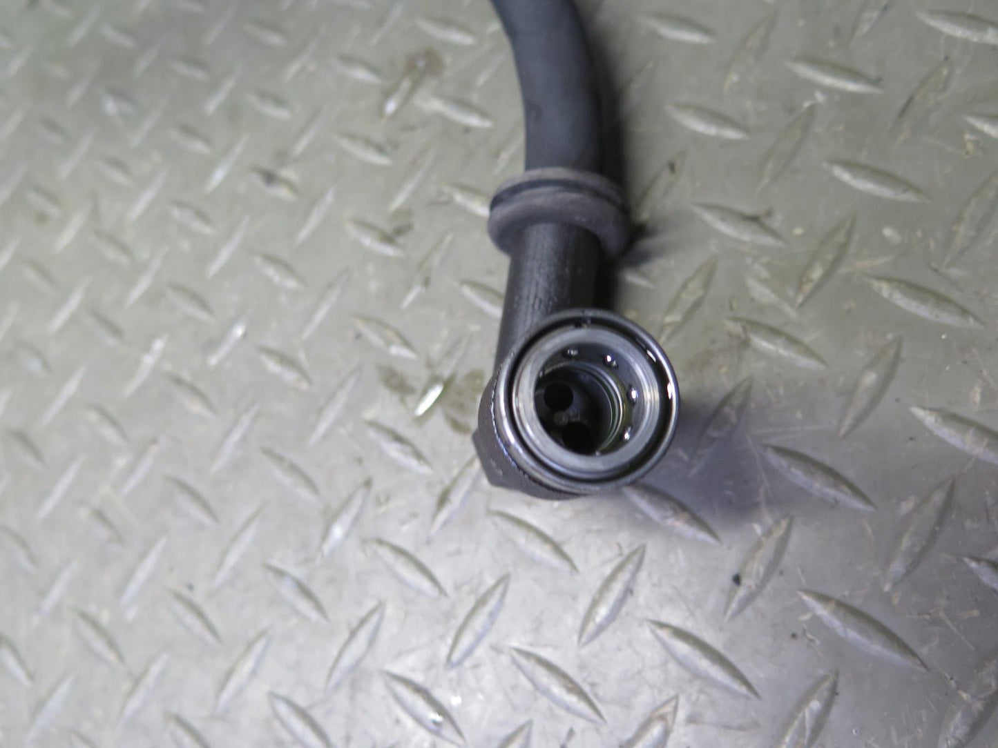 07-12 Mercedes R230 Sl-class Rear Left ABC Hydraulic Suspension Line Pipe OEM