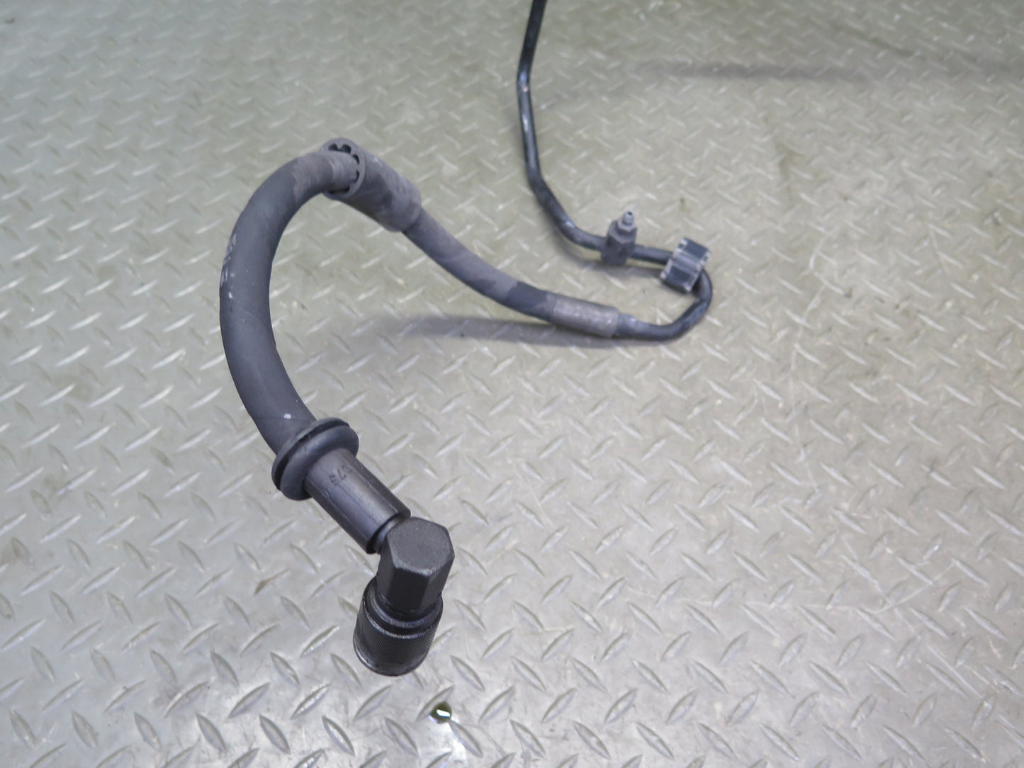 07-12 Mercedes R230 Sl-class Rear Left ABC Hydraulic Suspension Line Pipe OEM