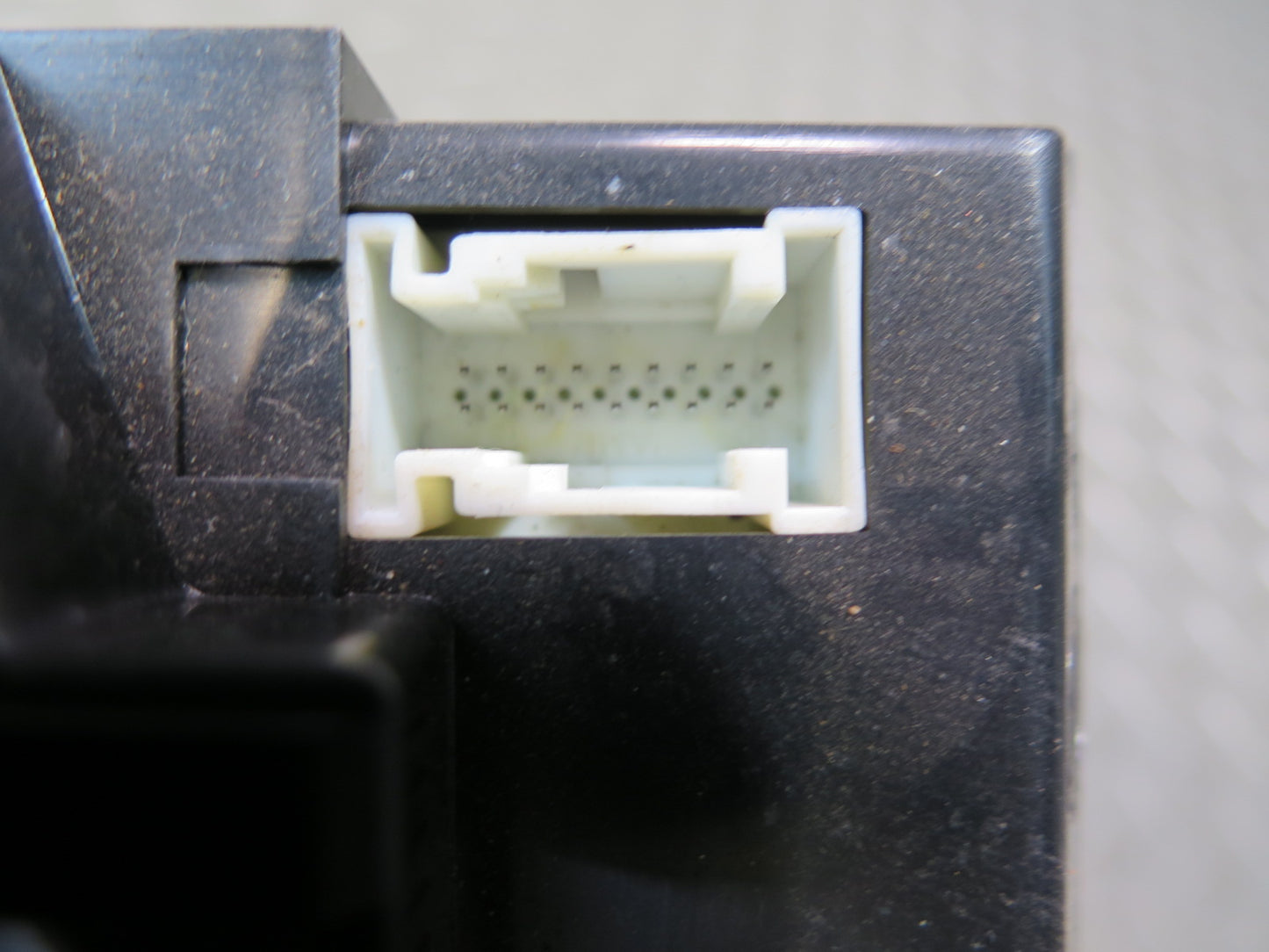 96-02 Mercedes R129 SL A/C Heater Climate Control Switch Panel 2028301485 OEM