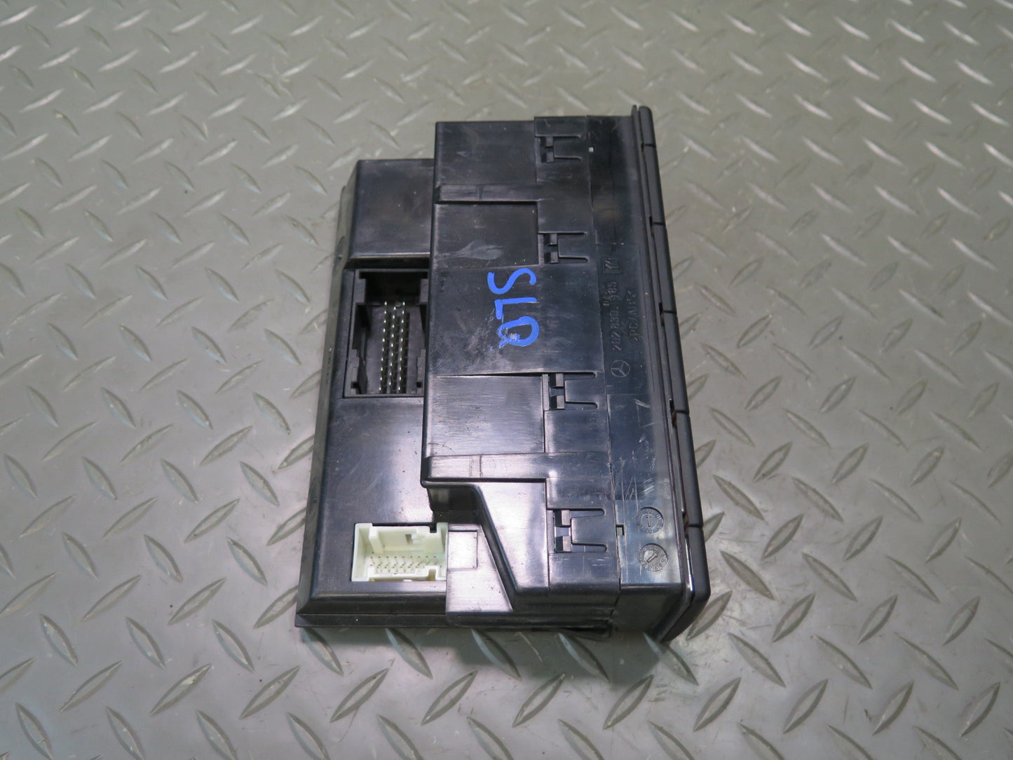 96-02 Mercedes R129 SL A/C Heater Climate Control Switch Panel 2028301485 OEM