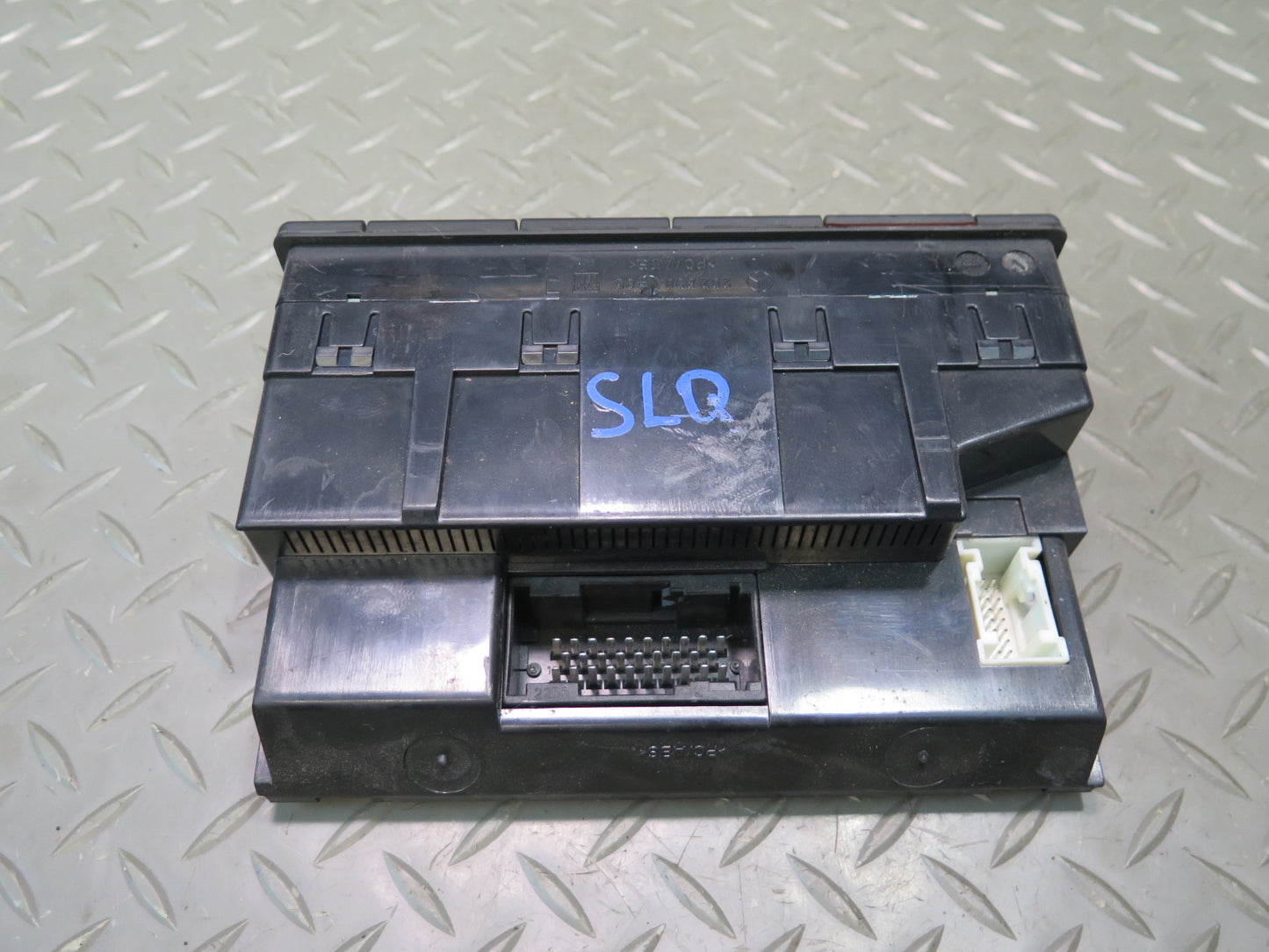 96-02 Mercedes R129 SL A/C Heater Climate Control Switch Panel 2028301485 OEM