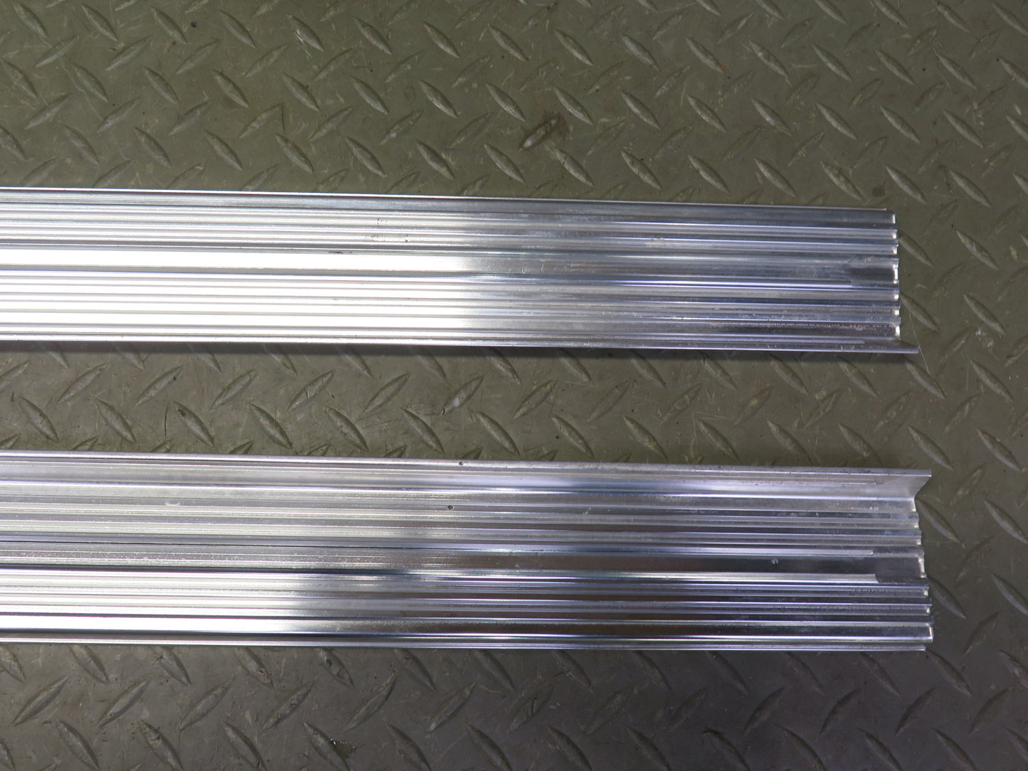 83-89 BMW E24 633CSi 635CSi Set of 2 Left & Right Door Chrome Scuff Sill OEM
