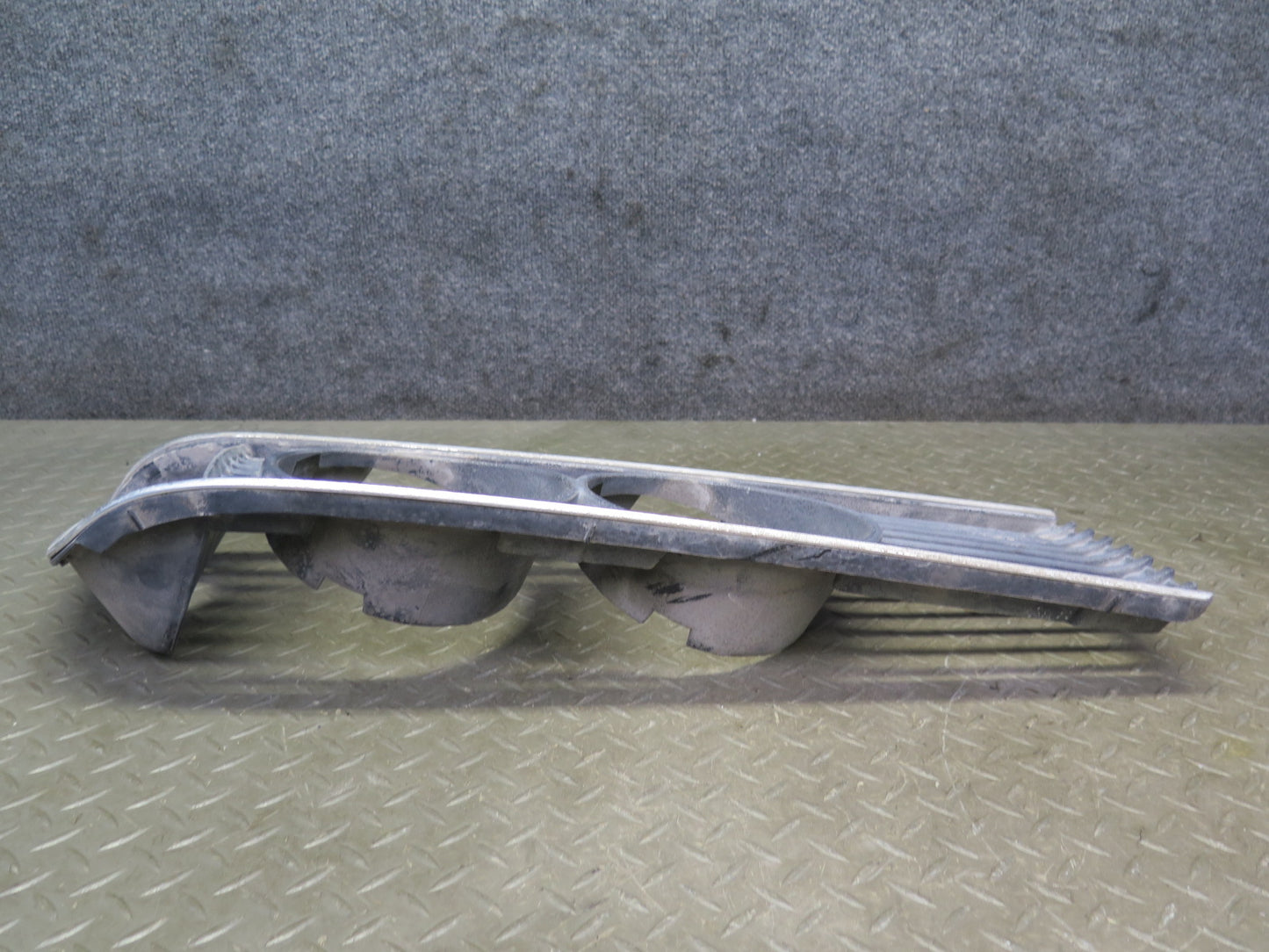 83-87 BMW E24 6-SERIES Set of 2 Front Left & Right Headlight Trim Grille OEM