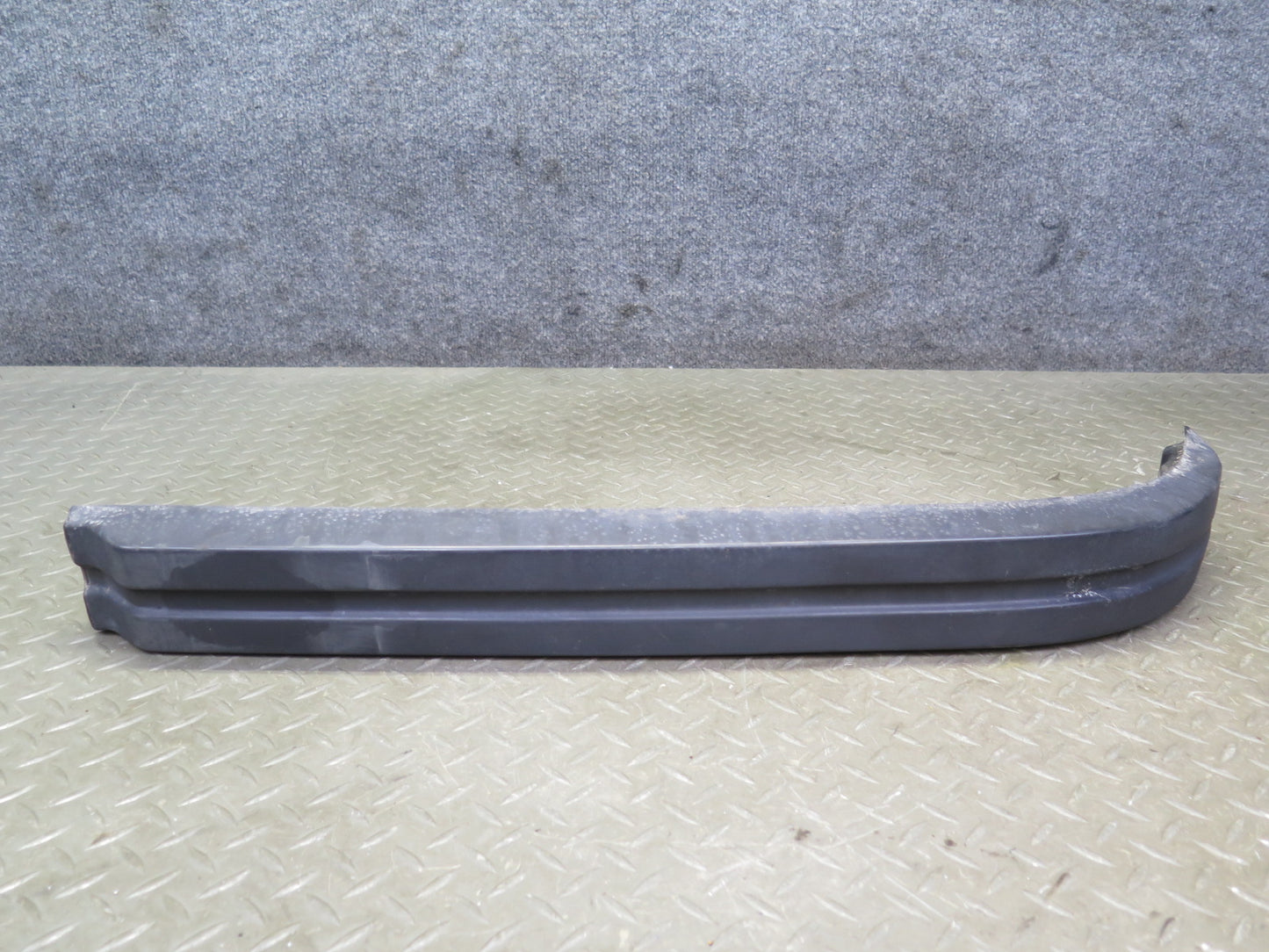 83-89 BMW E24 633CSi 635CSi Front Bumper Rubber Impact Insert Strip Set OEM