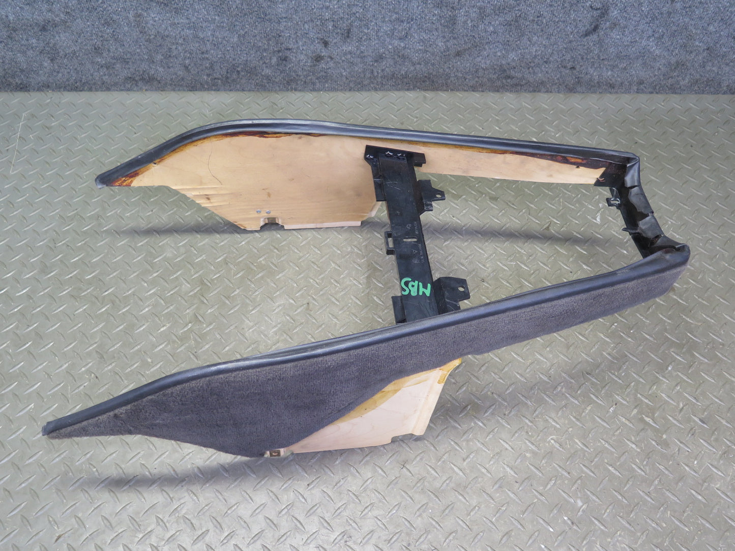 83-89 BMW E24 633CSi 635CSi Center Console Trim Cover Panel 1883804 OEM