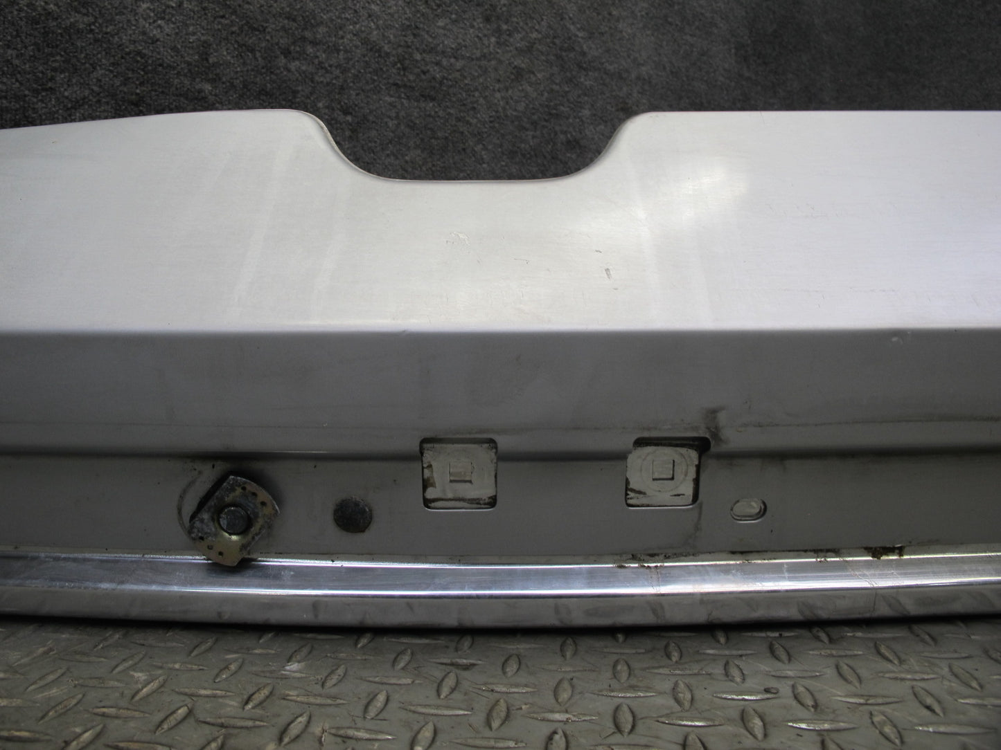 83-89 BMW E24 633CSi 635CSi Rear Bumper Cover Polaris Metallic OEM