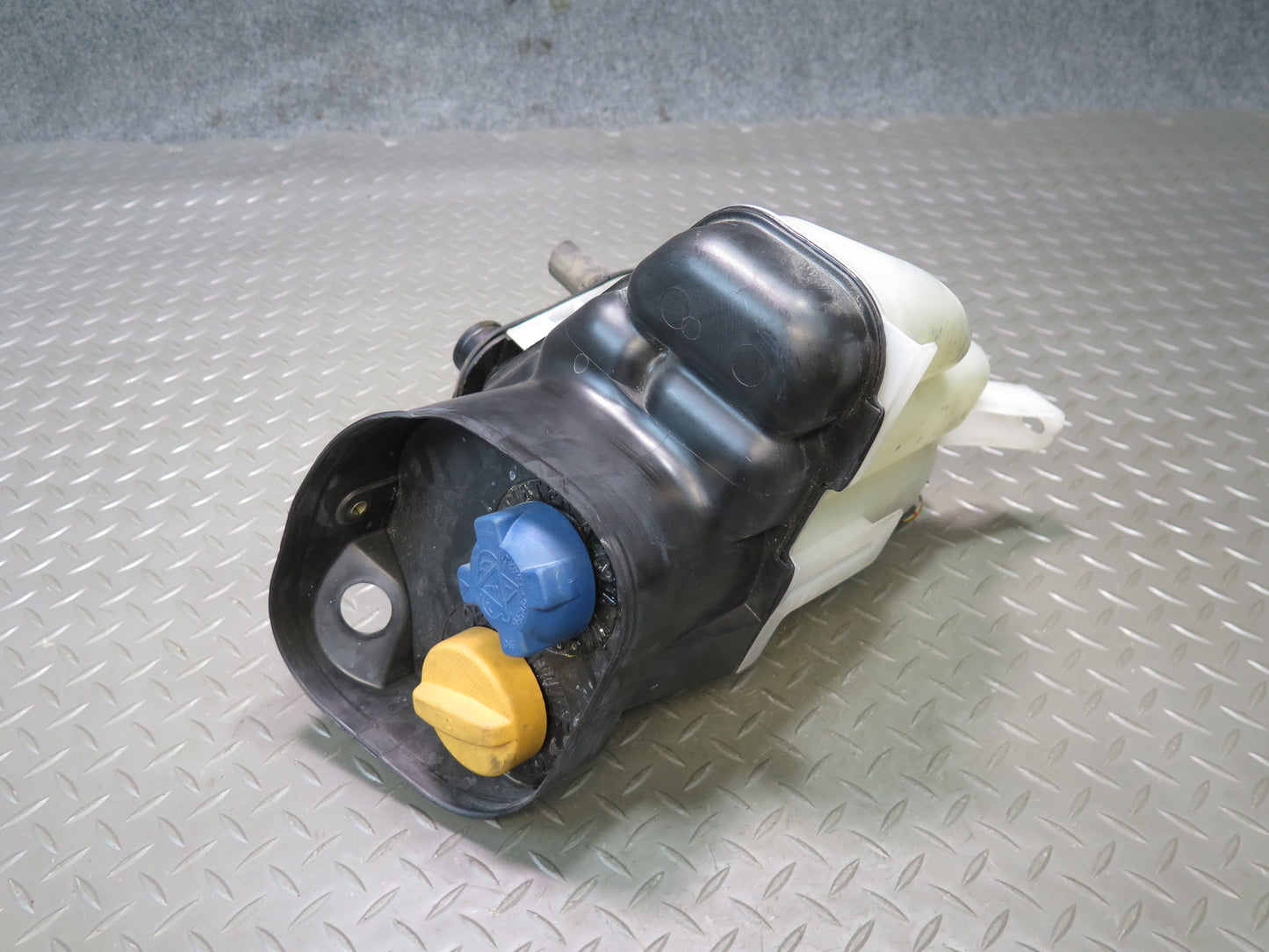 2000-2004 Porsche Boxster 986 Radiator Overflow Expansion Fluid Tank Reservoir