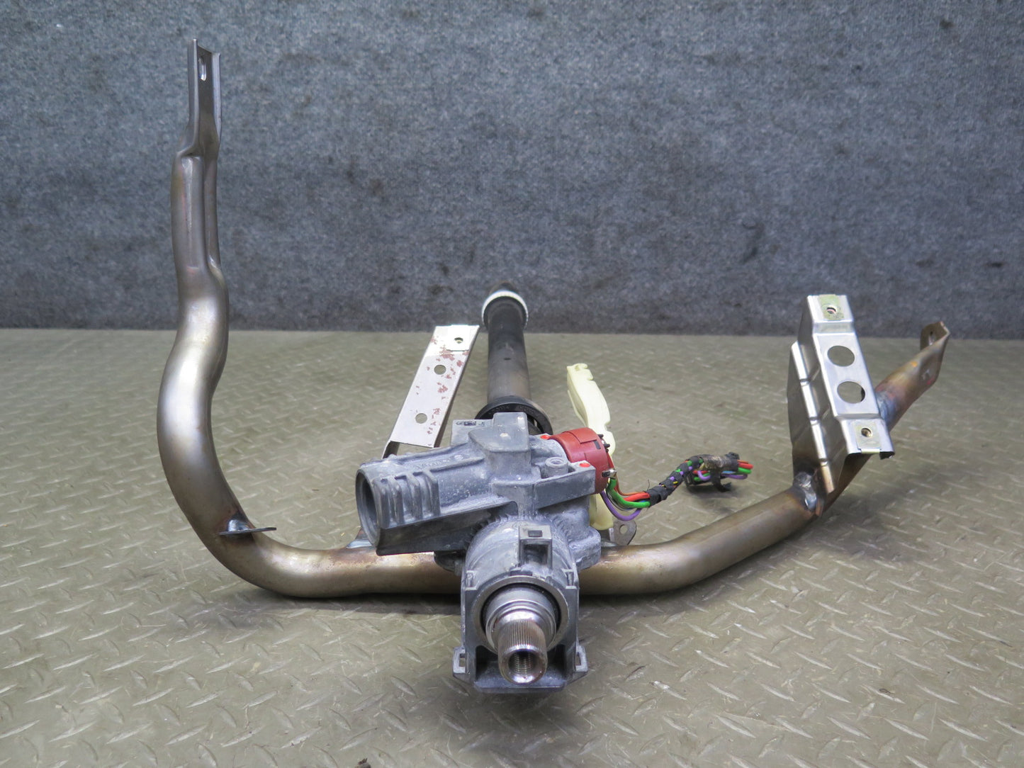 95-99 BMW E36 318ti Steering Column Assembly w Bracket OEM