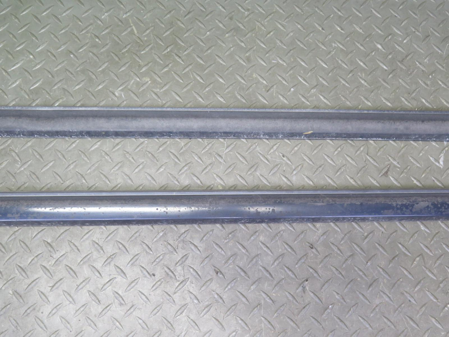 83-89 BMW E24 633CSi 635CSi Fender Door Quarter Exterior Molding Trim Panel OEM