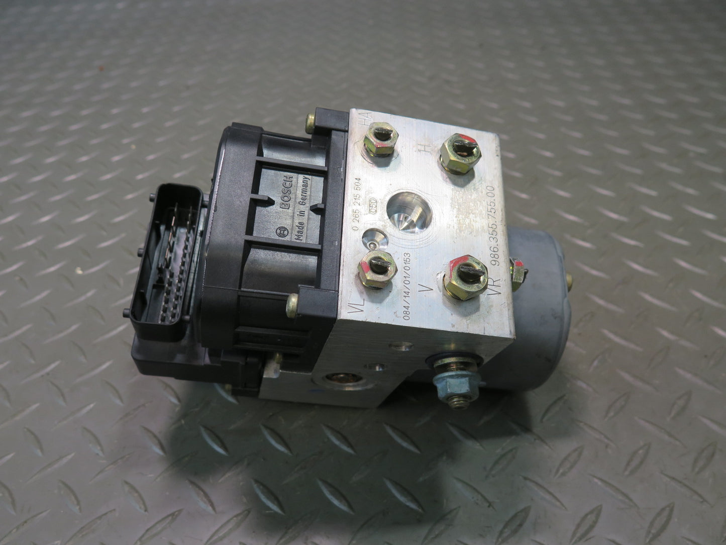 96-99 BMW E36 328ic Anti Lock Brake ABS Pump  Module 0265215504 OEM