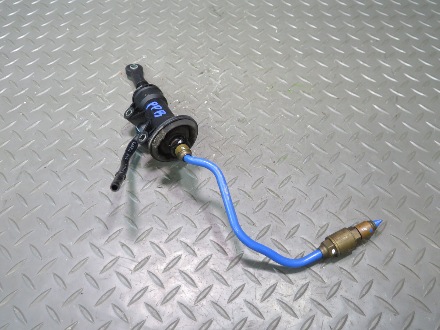 1997-2004 Porsche Boxster 986 Manual Transmission Clutch Master Cylinder W/ Pipe