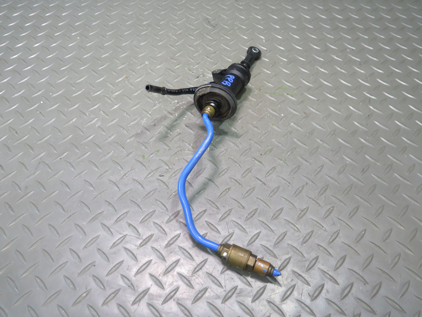 1997-2004 Porsche Boxster 986 Manual Transmission Clutch Master Cylinder W/ Pipe